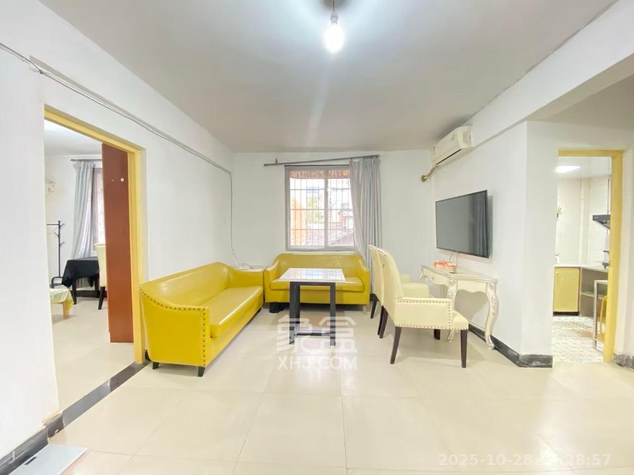 富雅坪社区(红墙巷)  2室1厅1卫    1800.0元/月 富雅坪社区(红墙巷)  2室1厅1卫    1800.0元/月