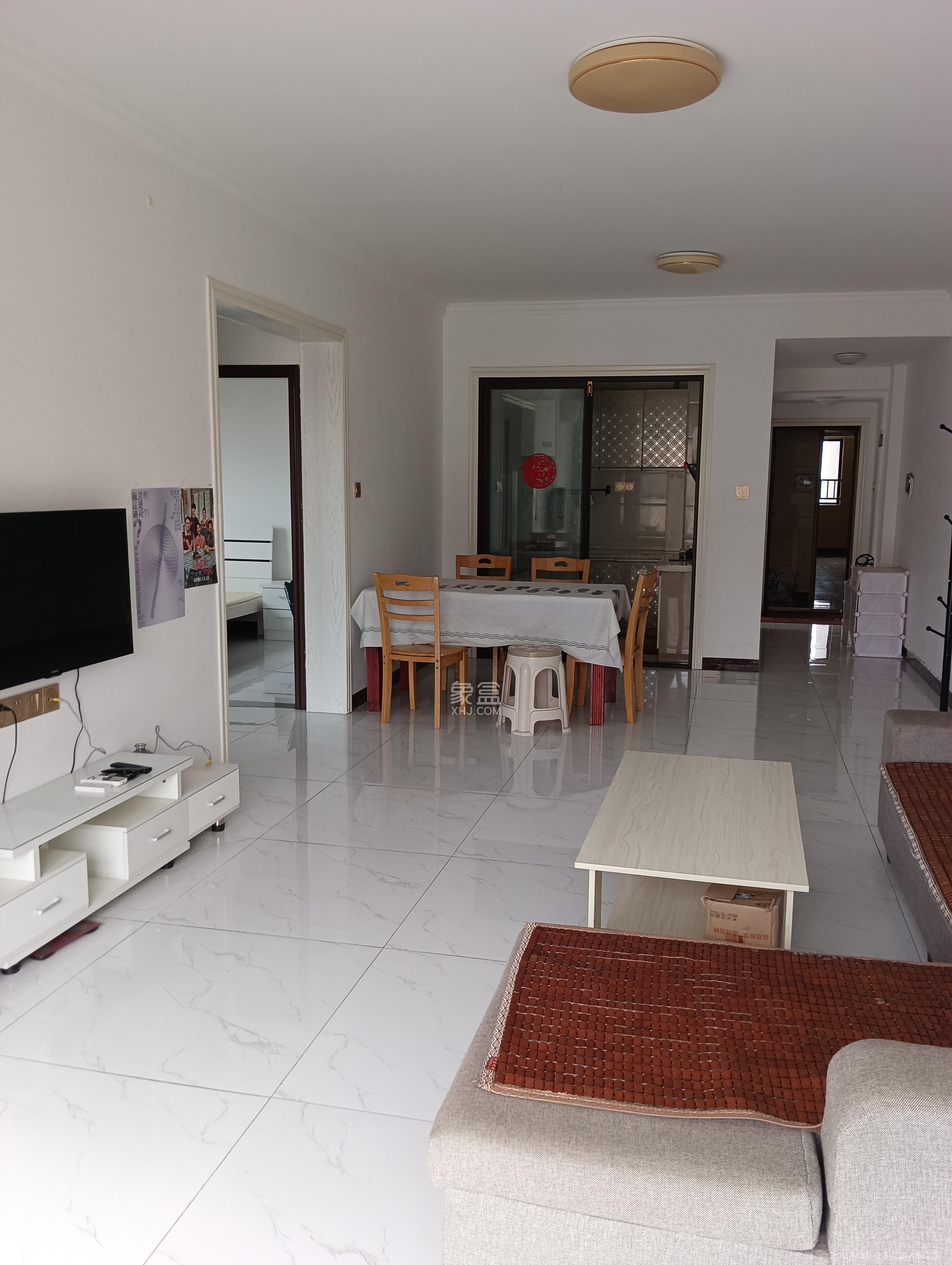 润和又一城  3室2厅1卫    1800.0元/月室内图