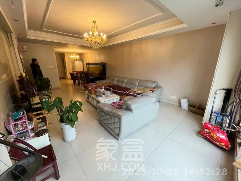 长盛岚庭  3室2厅2卫    2800.0元/月 长盛岚庭  3室2厅2卫    2800.0元/月室内图