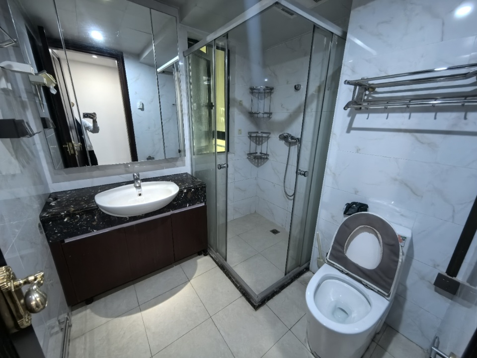 恒大绿洲  2室2厅1卫    1580.0元/月 恒大绿洲  2室2厅1卫    1580.0元/月室内图