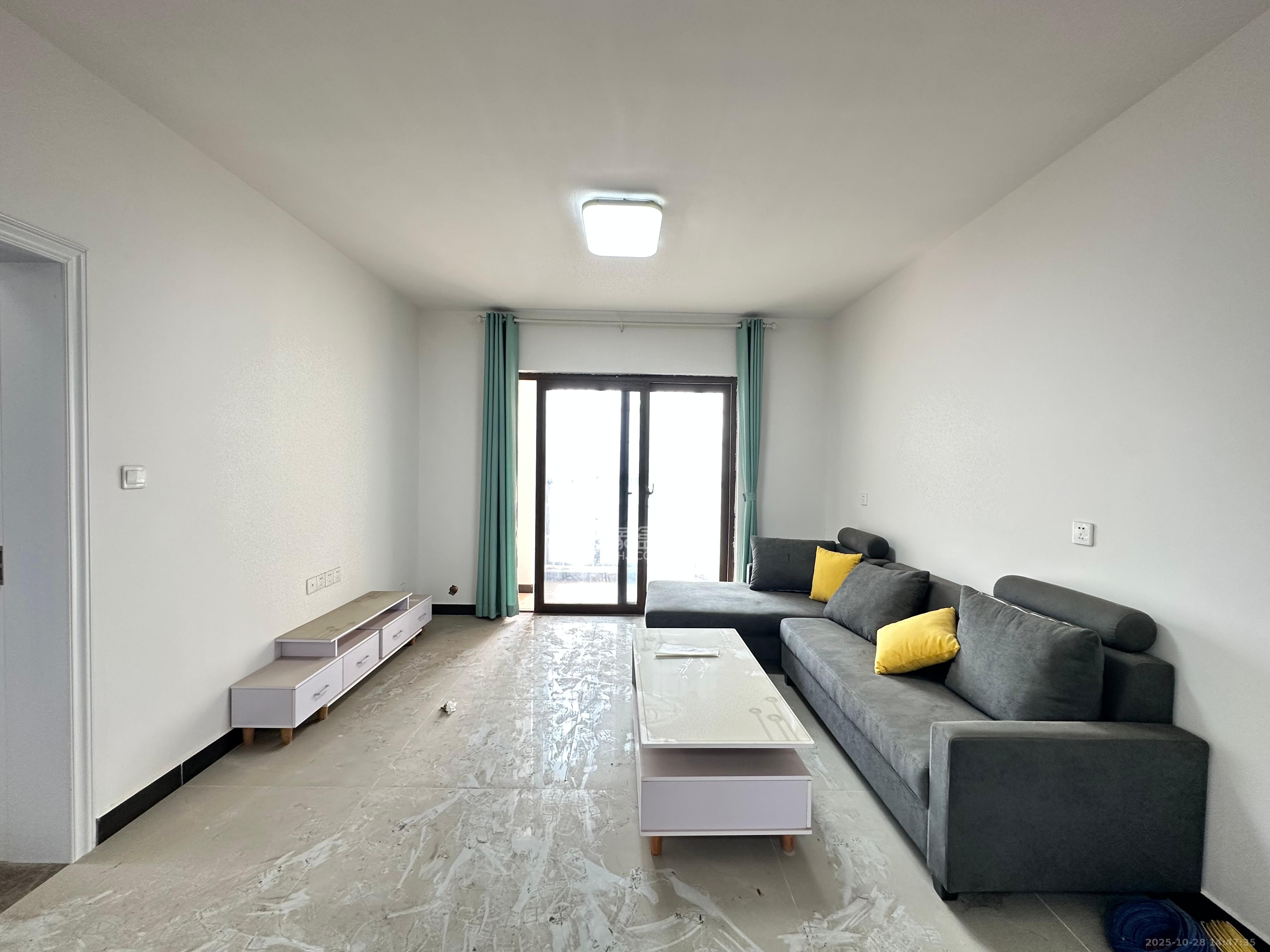 星语林南壹号  4室2厅2卫    1900.0元/月