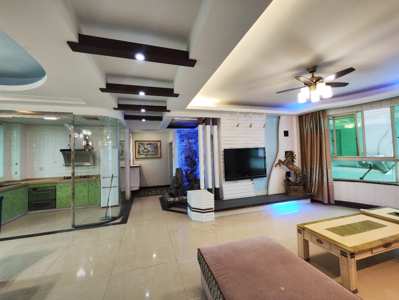 昌茂澳洲园  3室2厅2卫    146.0万客厅