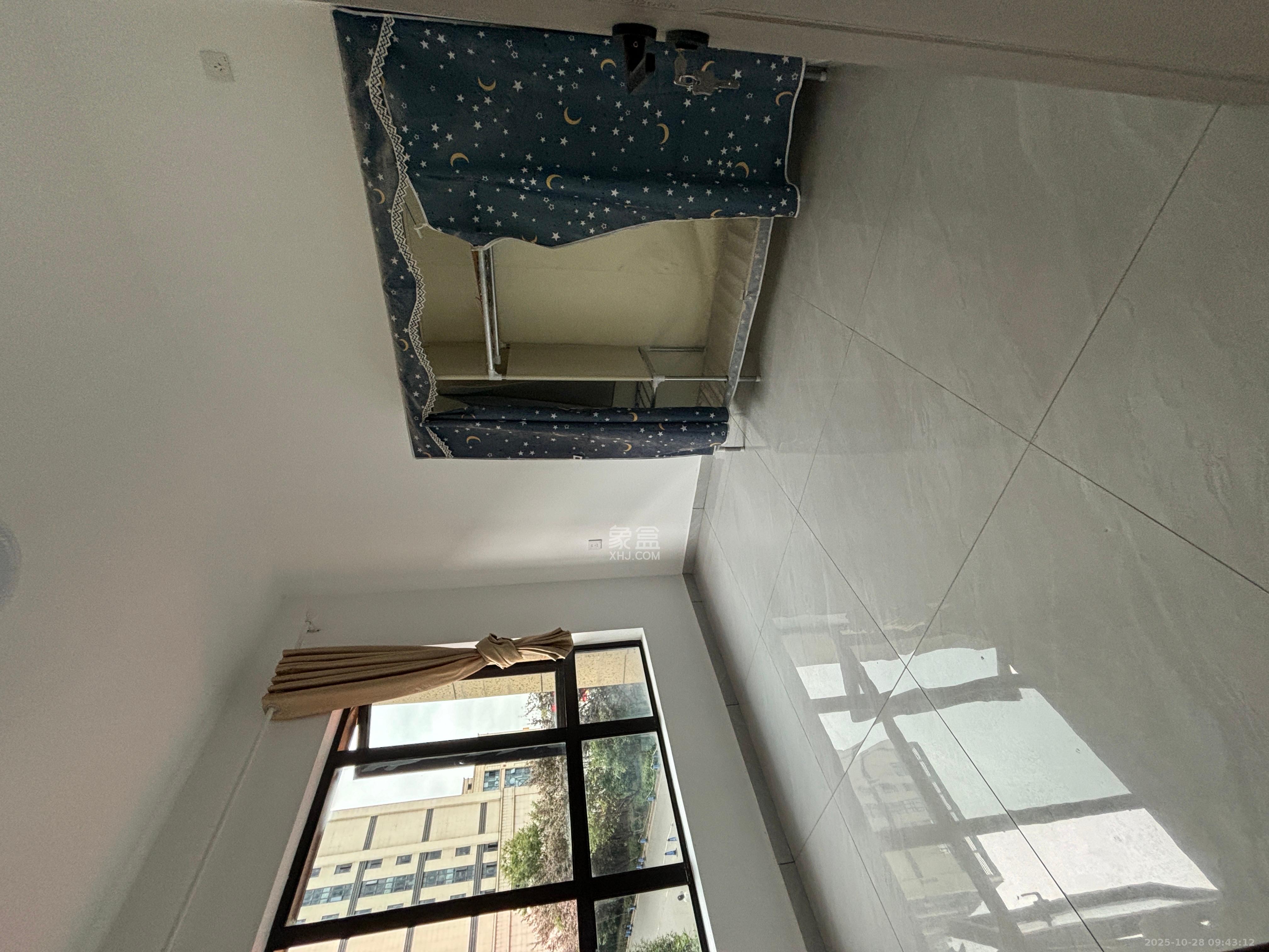 财汇新天地(财汇商务广场)  3室2厅1卫    2000.0元/月 财汇新天地(财汇商务广场)  3室2厅1卫    2000.0元/月室内图