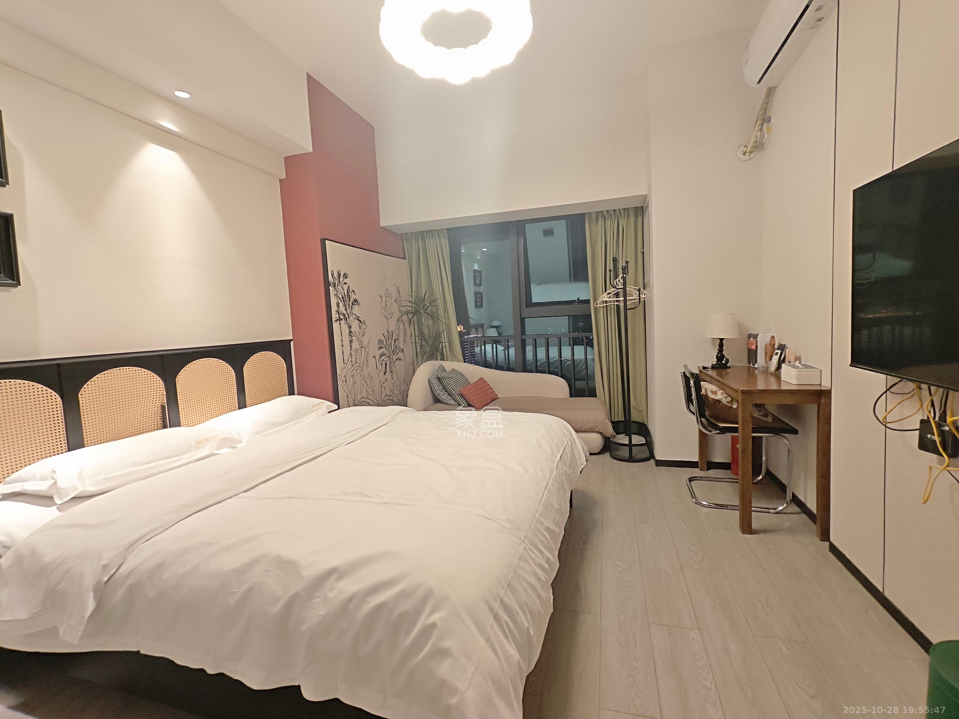 华润置地中心  1室1厅1卫    2200.0元/月室内图