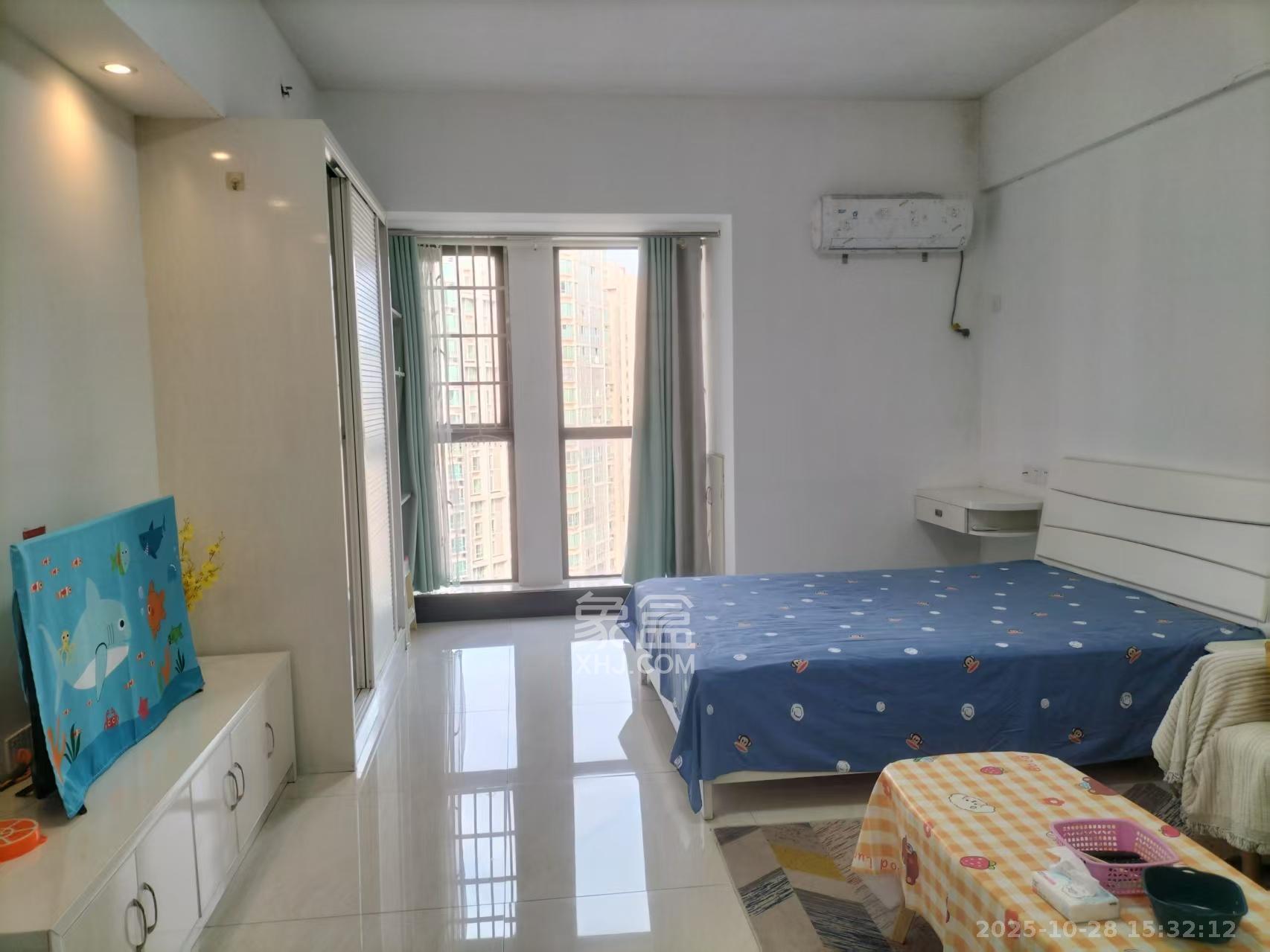 新世界广场  1室1厅1卫    1500.0元/月 新世界广场  1室1厅1卫    1500.0元/月室内图