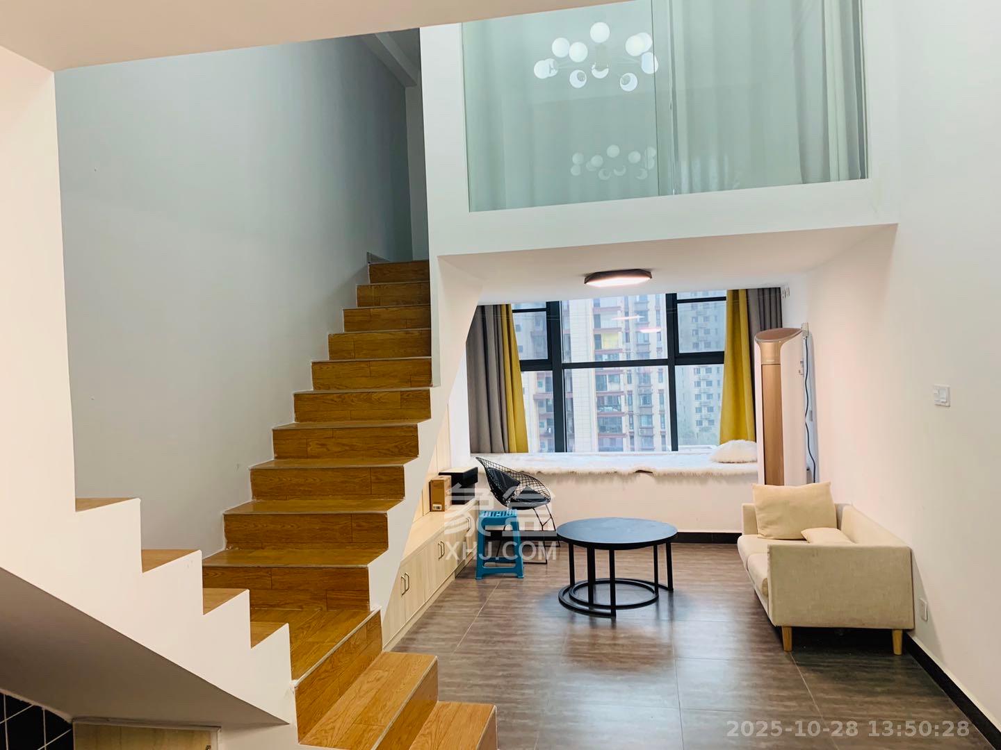 裕天国际商汇中心  2室1厅1卫    1800.0元/月 裕天国际商汇中心  2室1厅1卫    1800.0元/月室内图