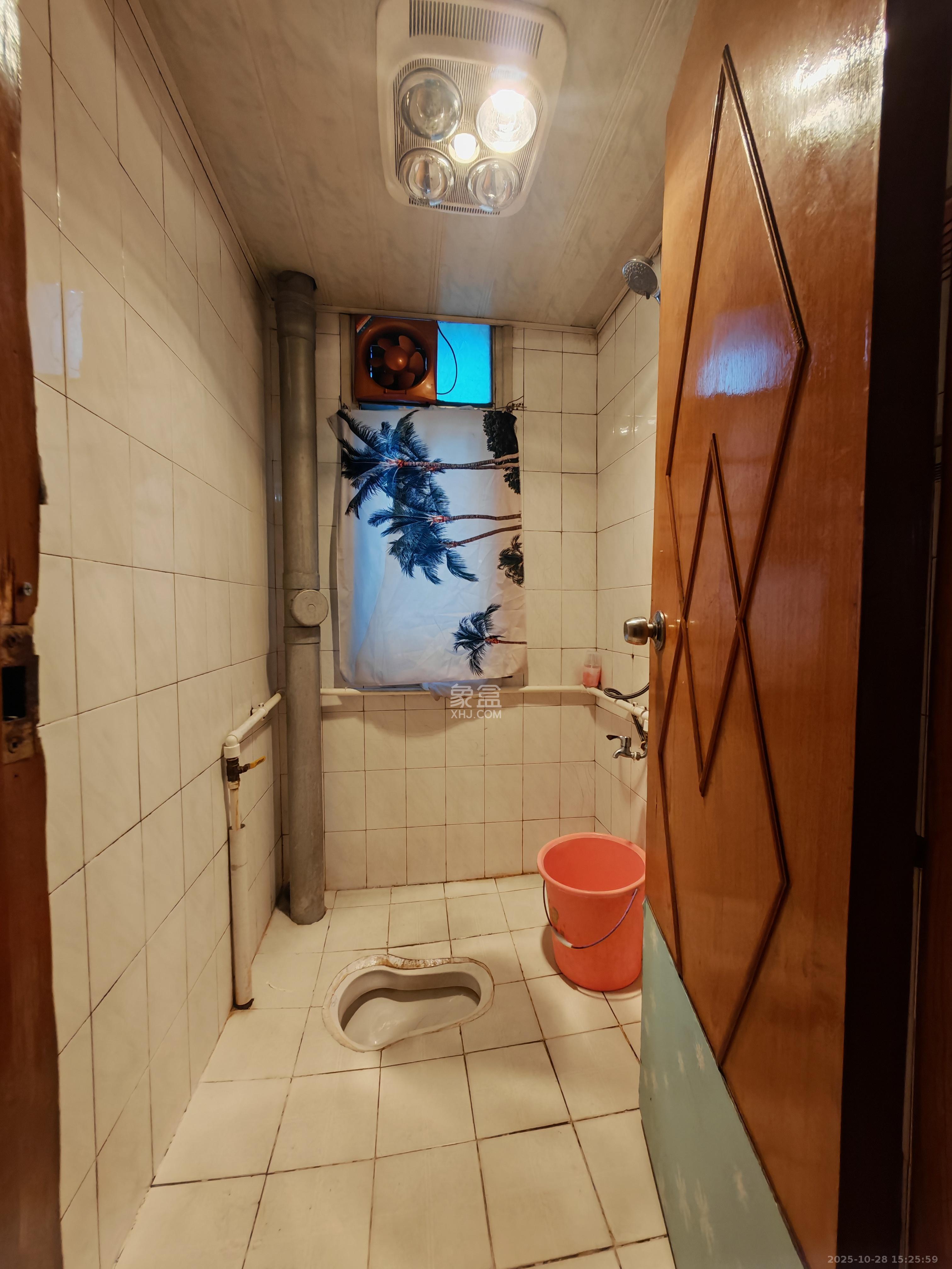 曙光路口建行宿舍 2室1厅1卫 1600.0元/月 曙光路口建行宿舍 2室1厅1卫 1600.0元/月室内图