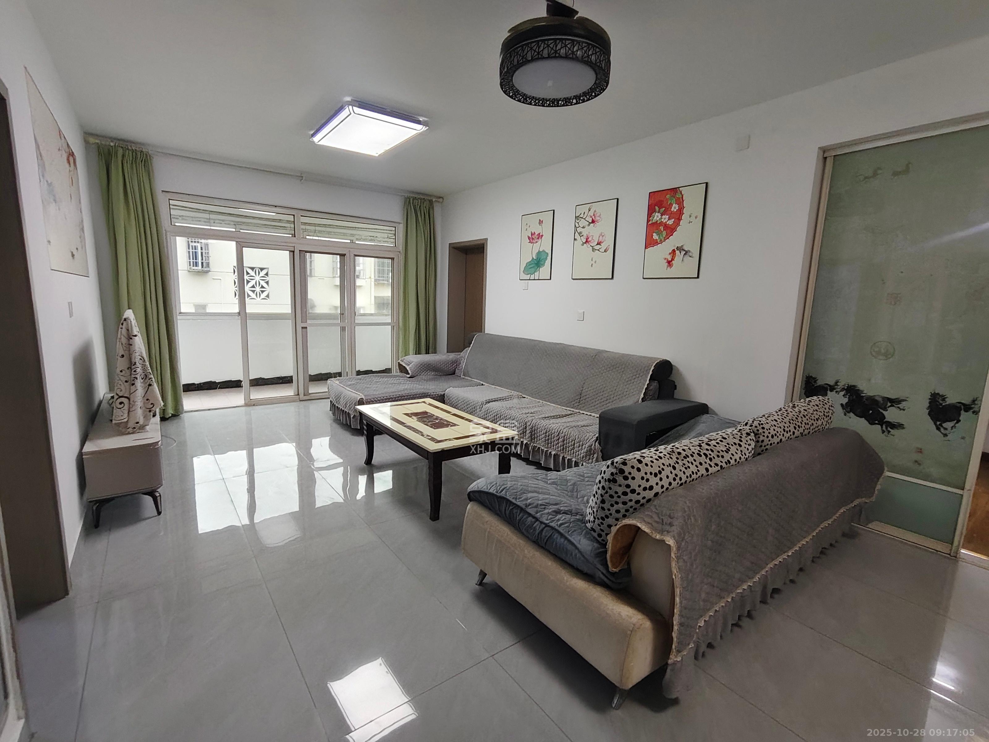 航天大院  3室2厅2卫    2100.0元/月