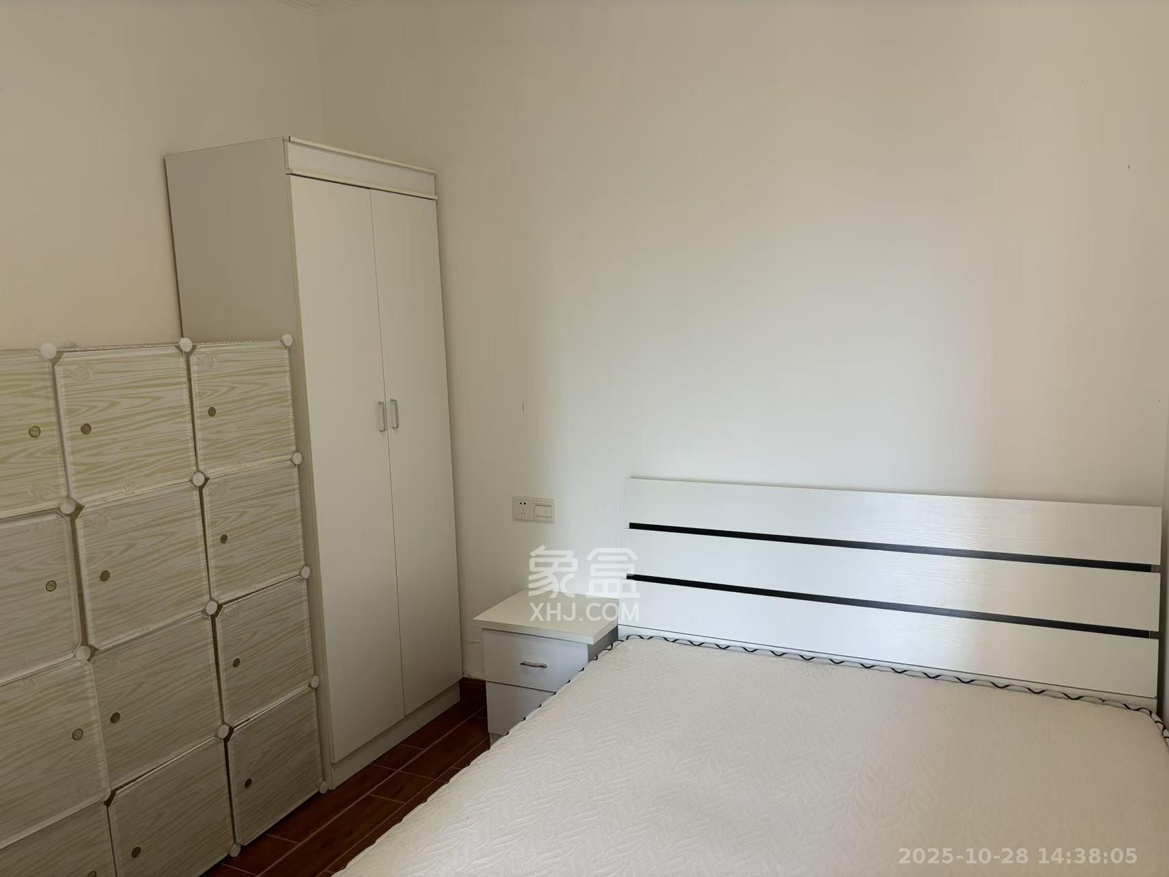 金地三千府(金地湖山樾、金地自在城)  2室2厅1卫    1400.0元/月 金地三千府(金地湖山樾、金地自在城)  2室2厅1卫    1400.0元/月室内图