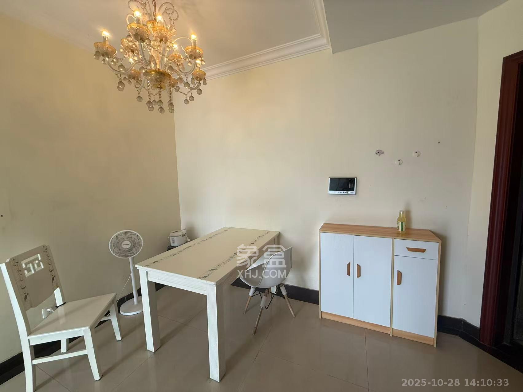 恒大翡翠华庭  2室2厅1卫    1480.0元/月室内图