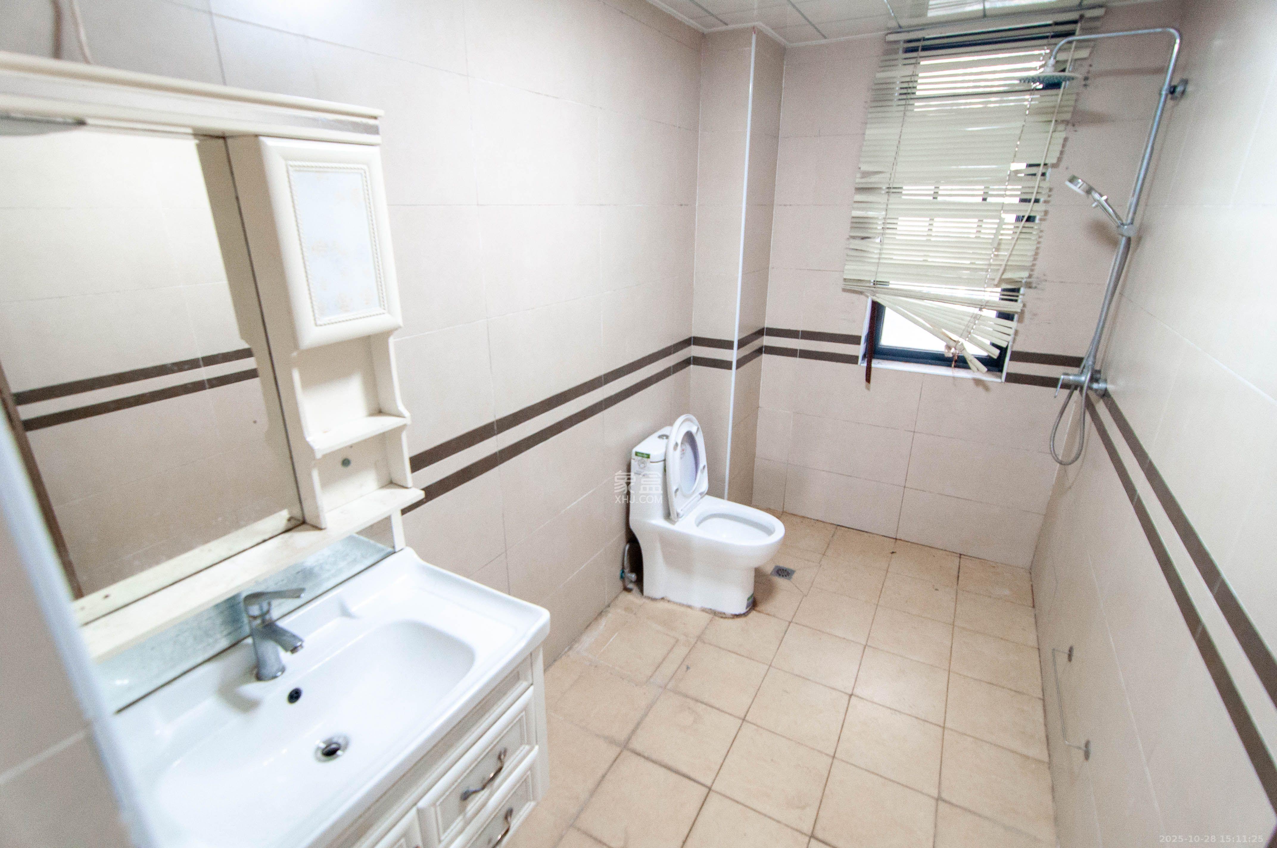 中建梅溪湖中心  3室2厅1卫    3000.0元/月 中建梅溪湖中心  3室2厅1卫    3000.0元/月室内图