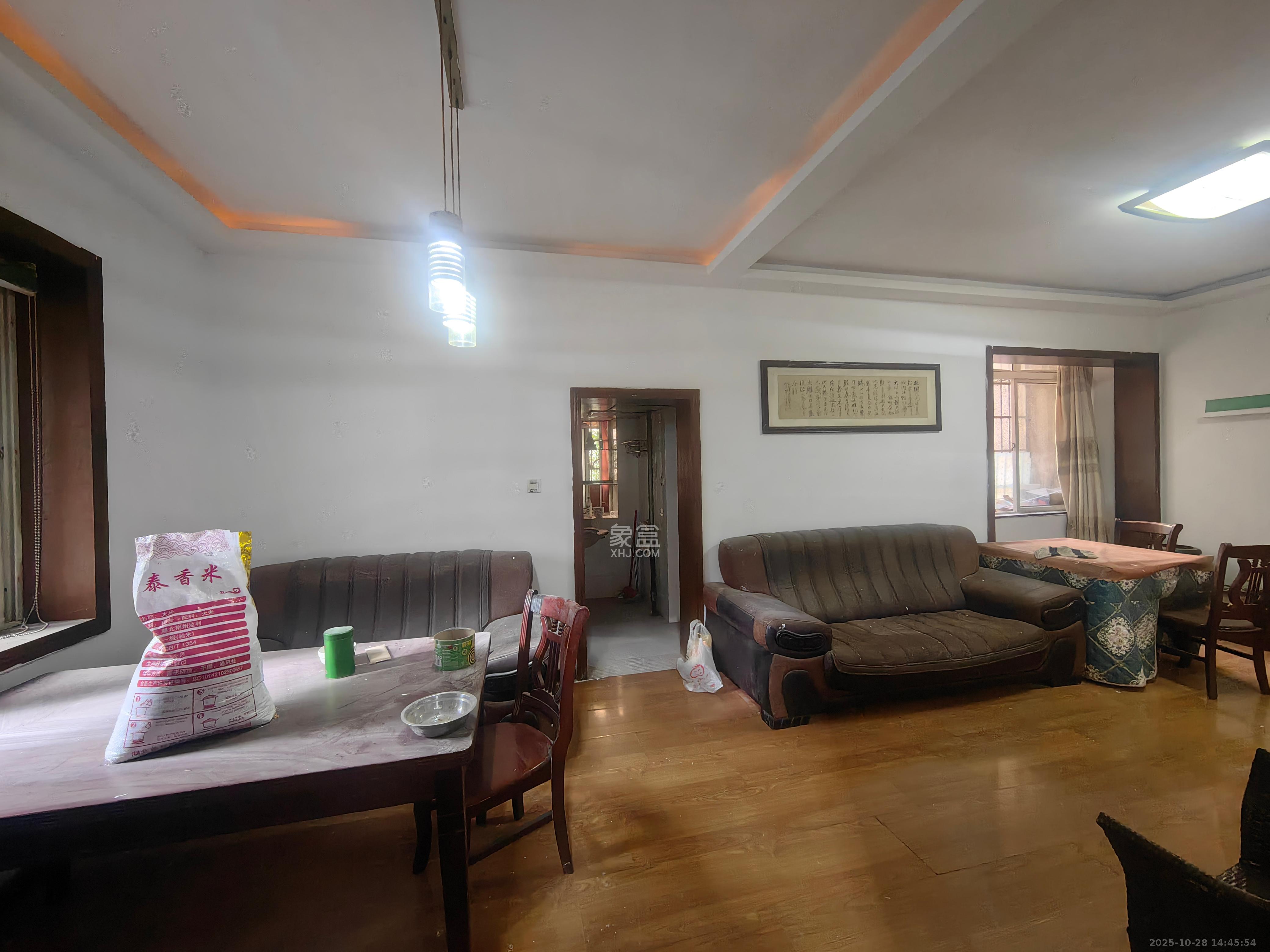 教育电视台宿舍 3室1厅1卫 1900.0元/月 教育电视台宿舍 3室1厅1卫 1900.0元/月室内图