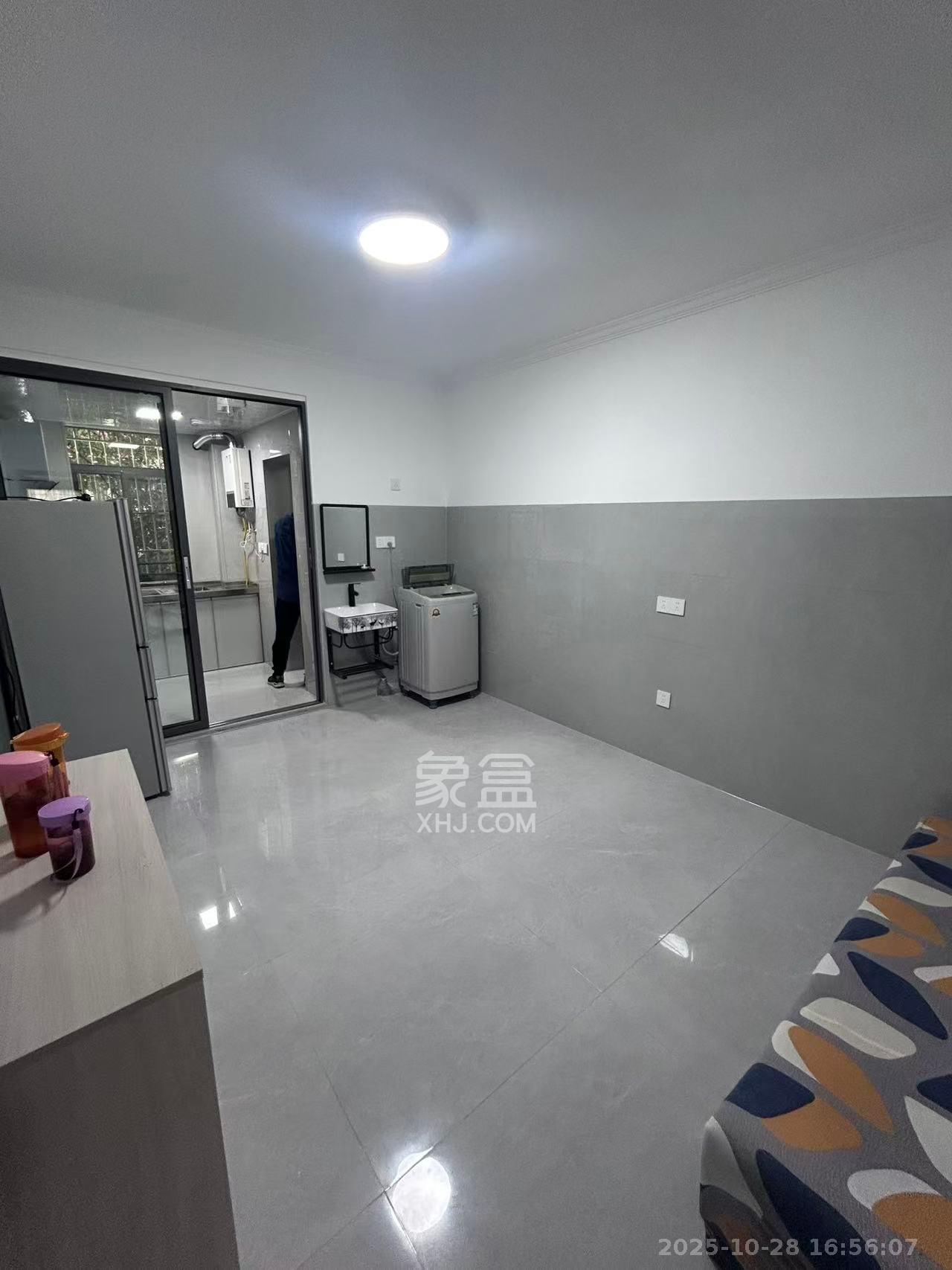 静谧园  1室1厅1卫    1500.0元/月 静谧园  1室1厅1卫    1500.0元/月室内图