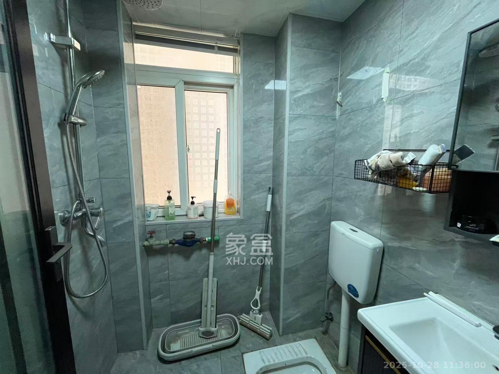 楚天家园  3室2厅2卫    2500.0元/月 楚天家园  3室2厅2卫    2500.0元/月室内图