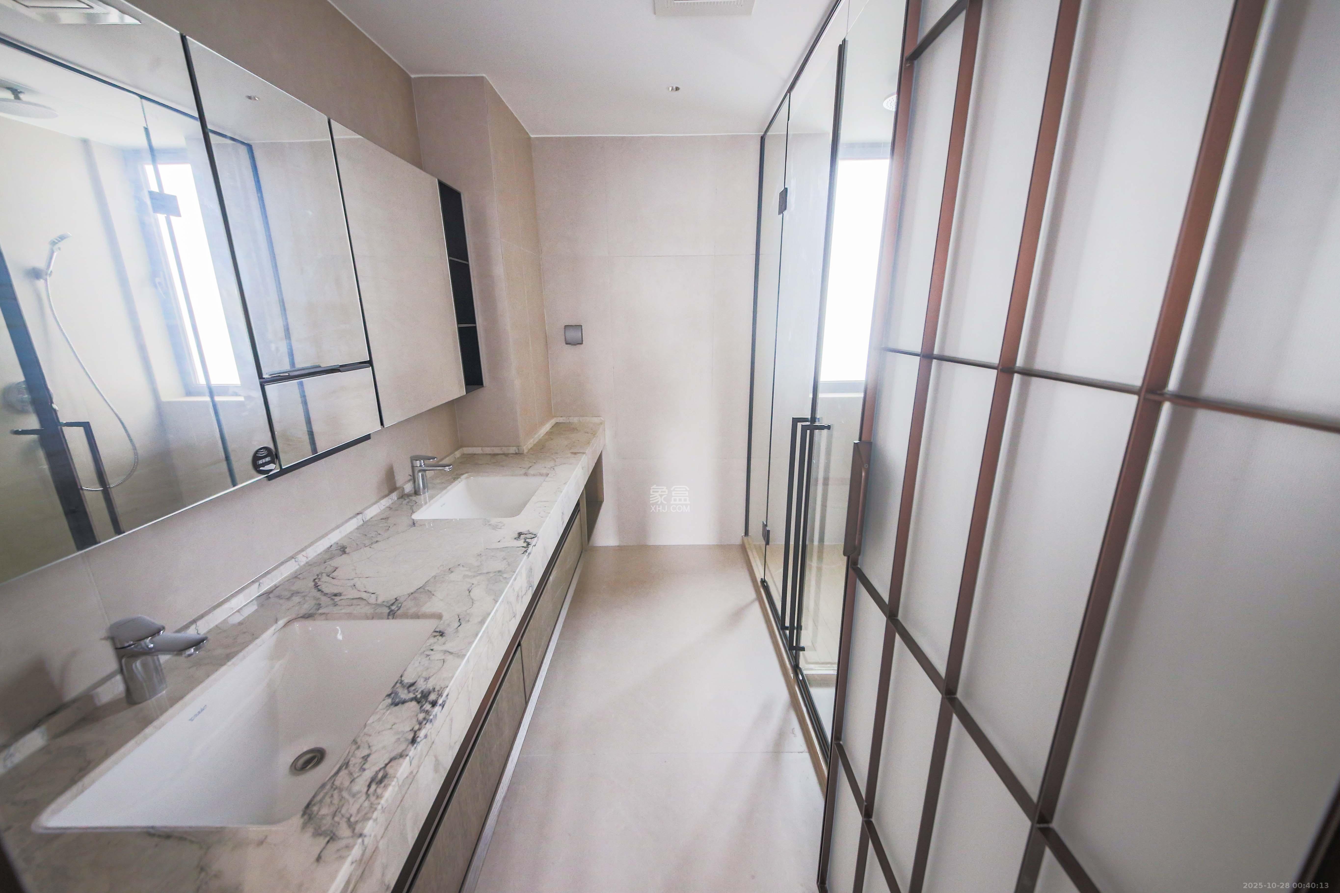 长沙润府B区  4室2厅3卫    289.0万 长沙润府B区  4室2厅3卫    289.0万卫生间