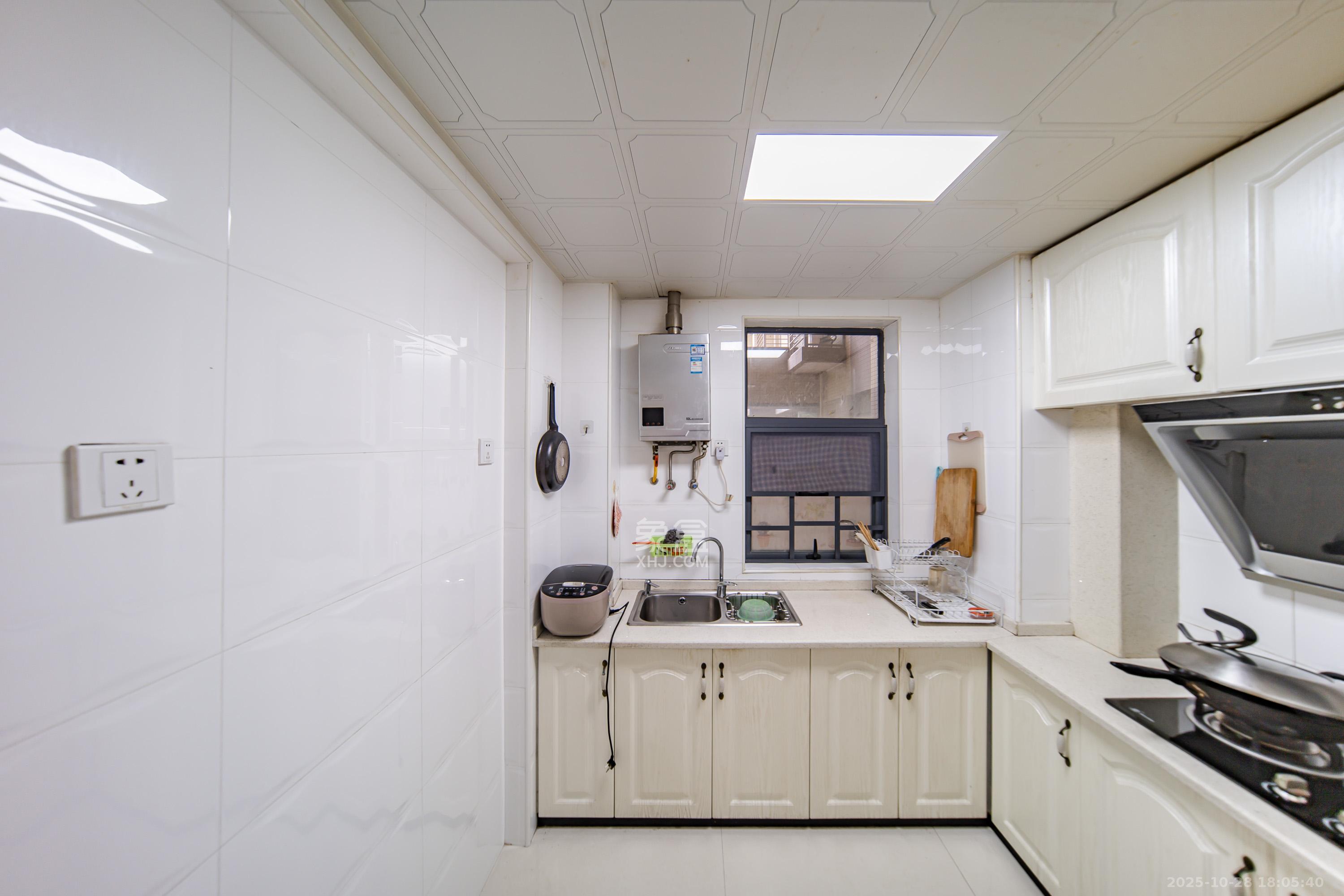 兰亭湾畔  2室2厅1卫    75.0万厨房