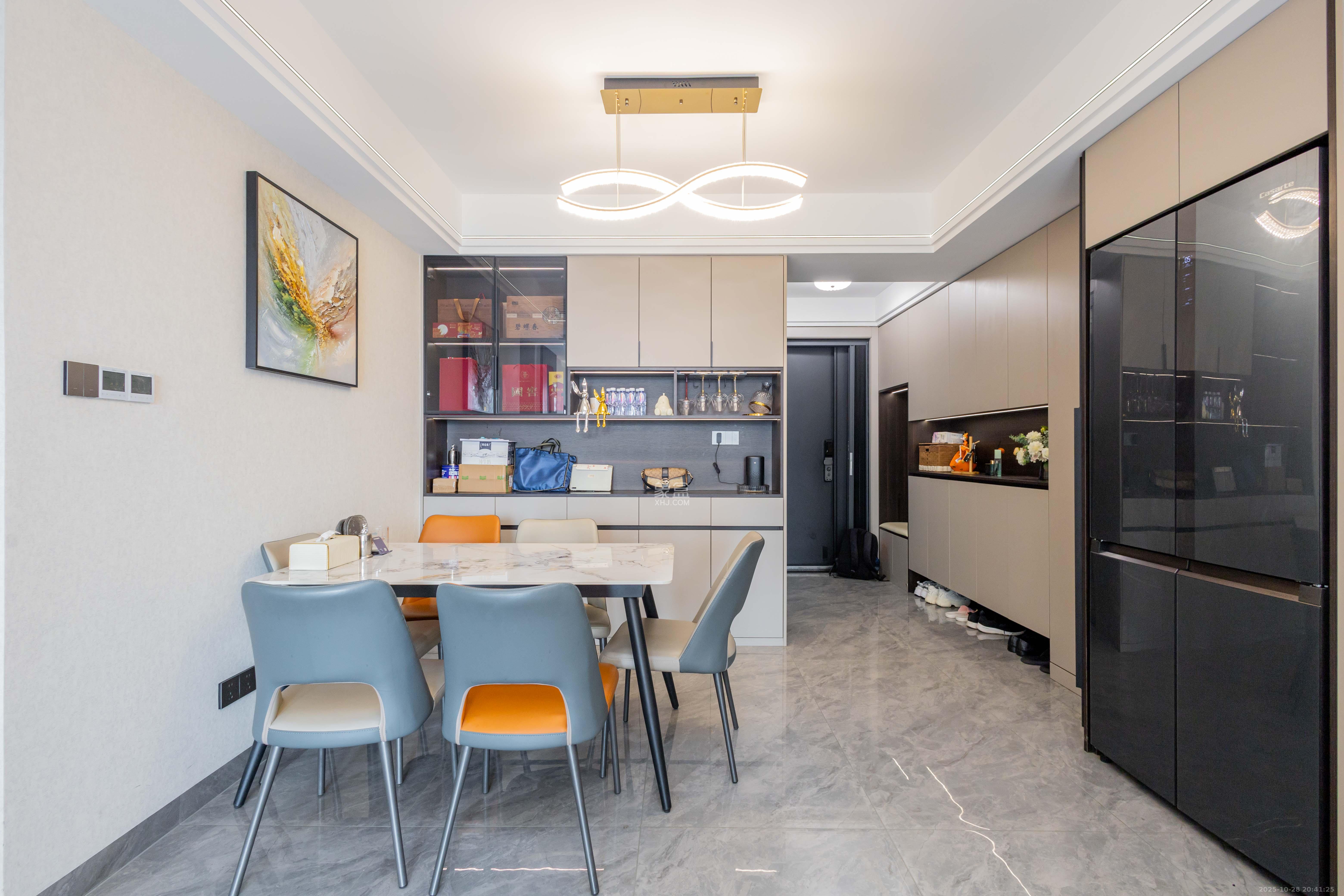 中交中央公园D5区  3室2厅2卫    158.0万 中交中央公园D5区  3室2厅2卫    158.0万客厅