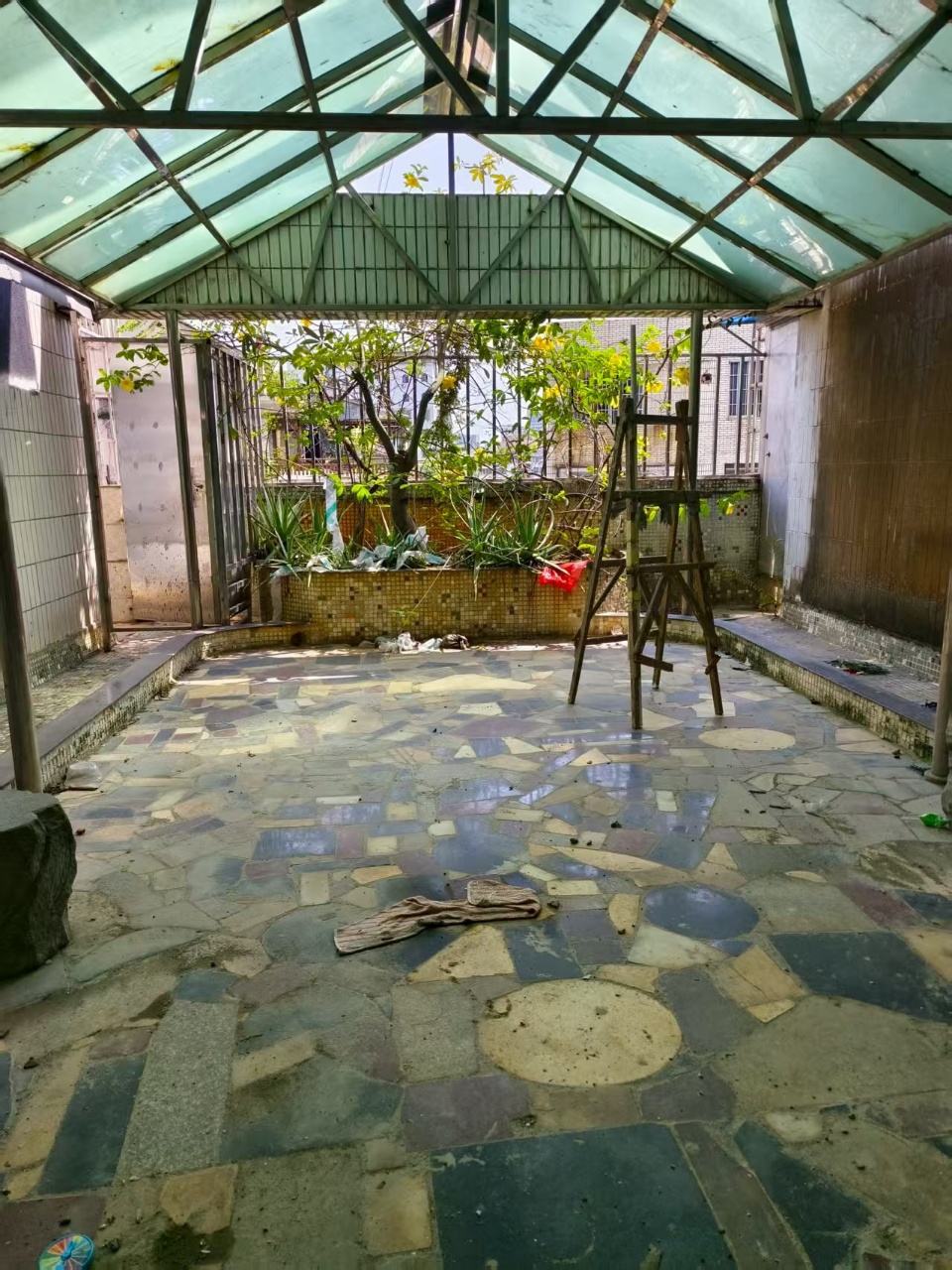 欣安花园  3室1厅1卫    135.0万室内图