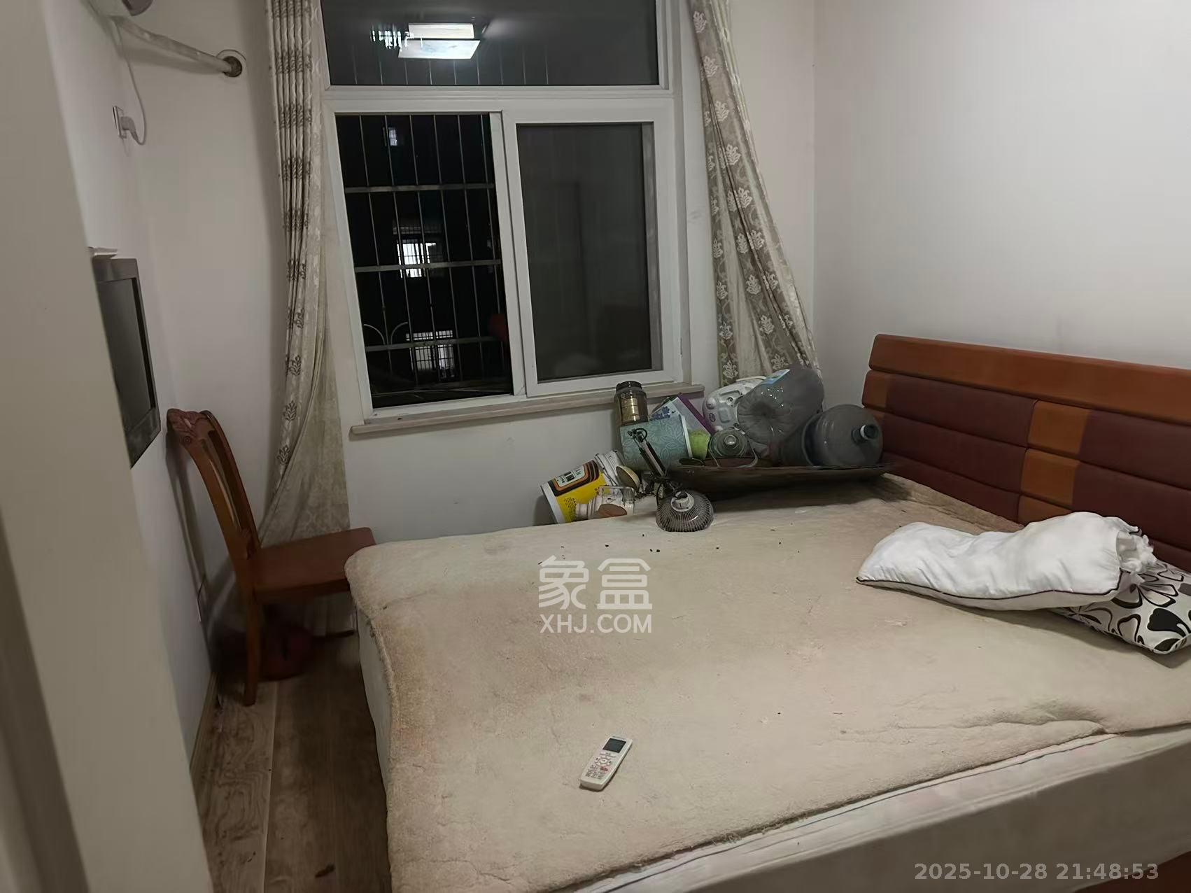 山水湾  3室2厅1卫    2000.0元/月室内图