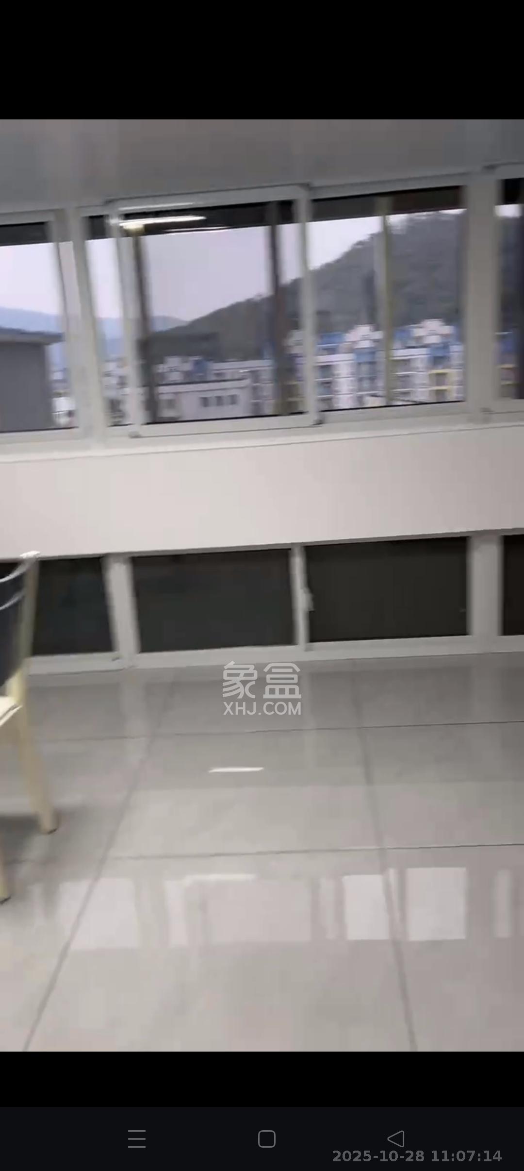 科教新村  3室2厅1卫    2200.0元/月