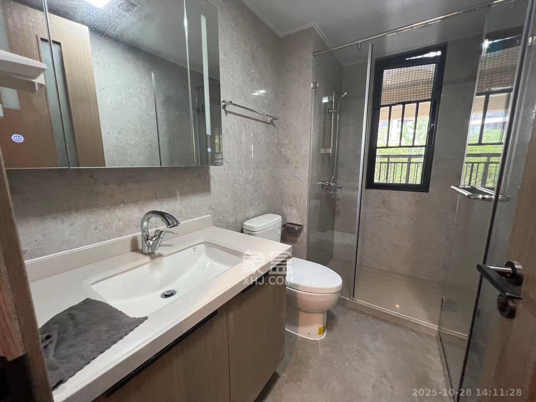 龙湖日盛奕境 3室2厅2卫 2700.0元/月 龙湖日盛奕境 3室2厅2卫 2700.0元/月室内图