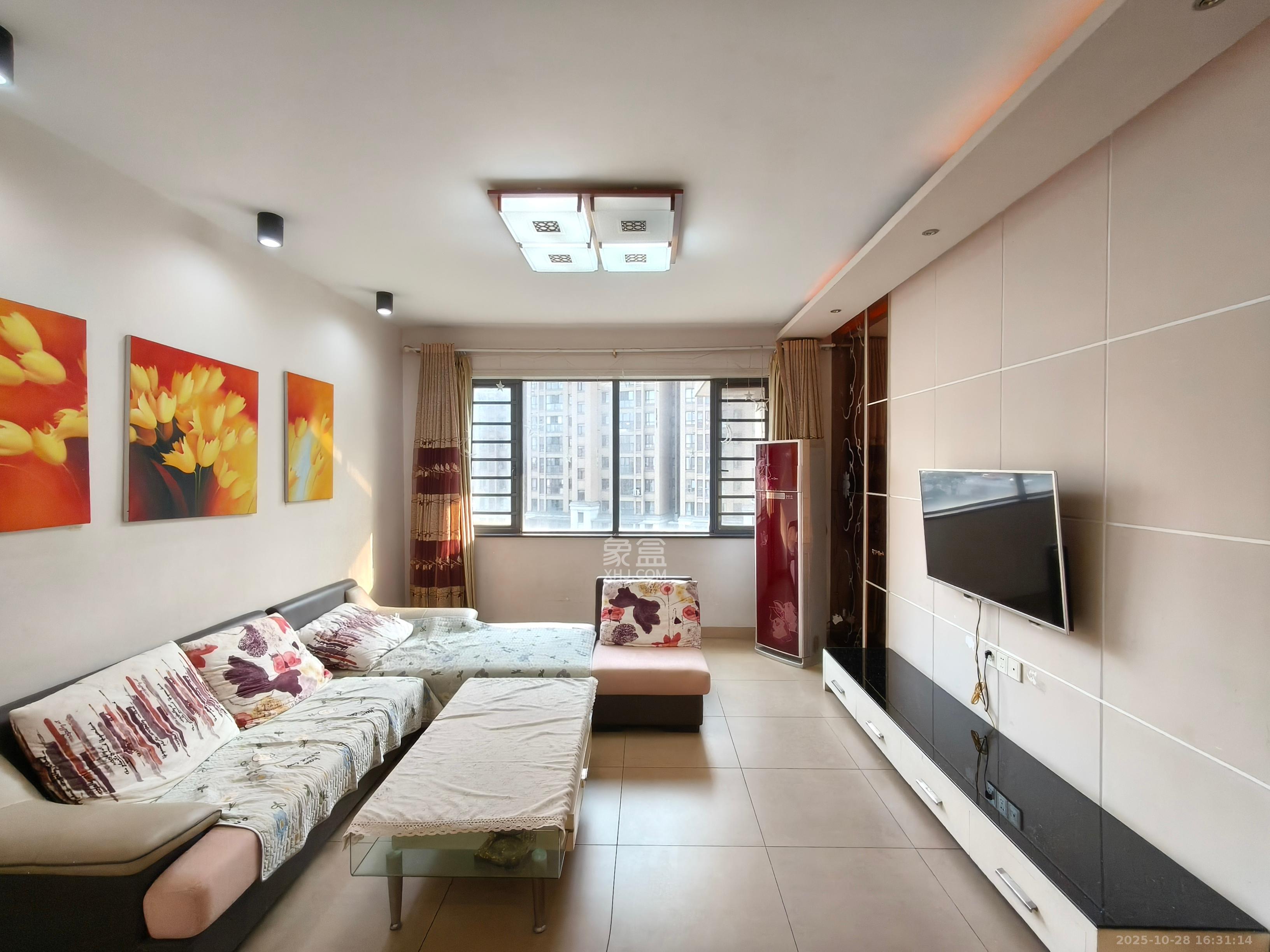 奥林匹克花园  3室2厅2卫    2300.0元/月