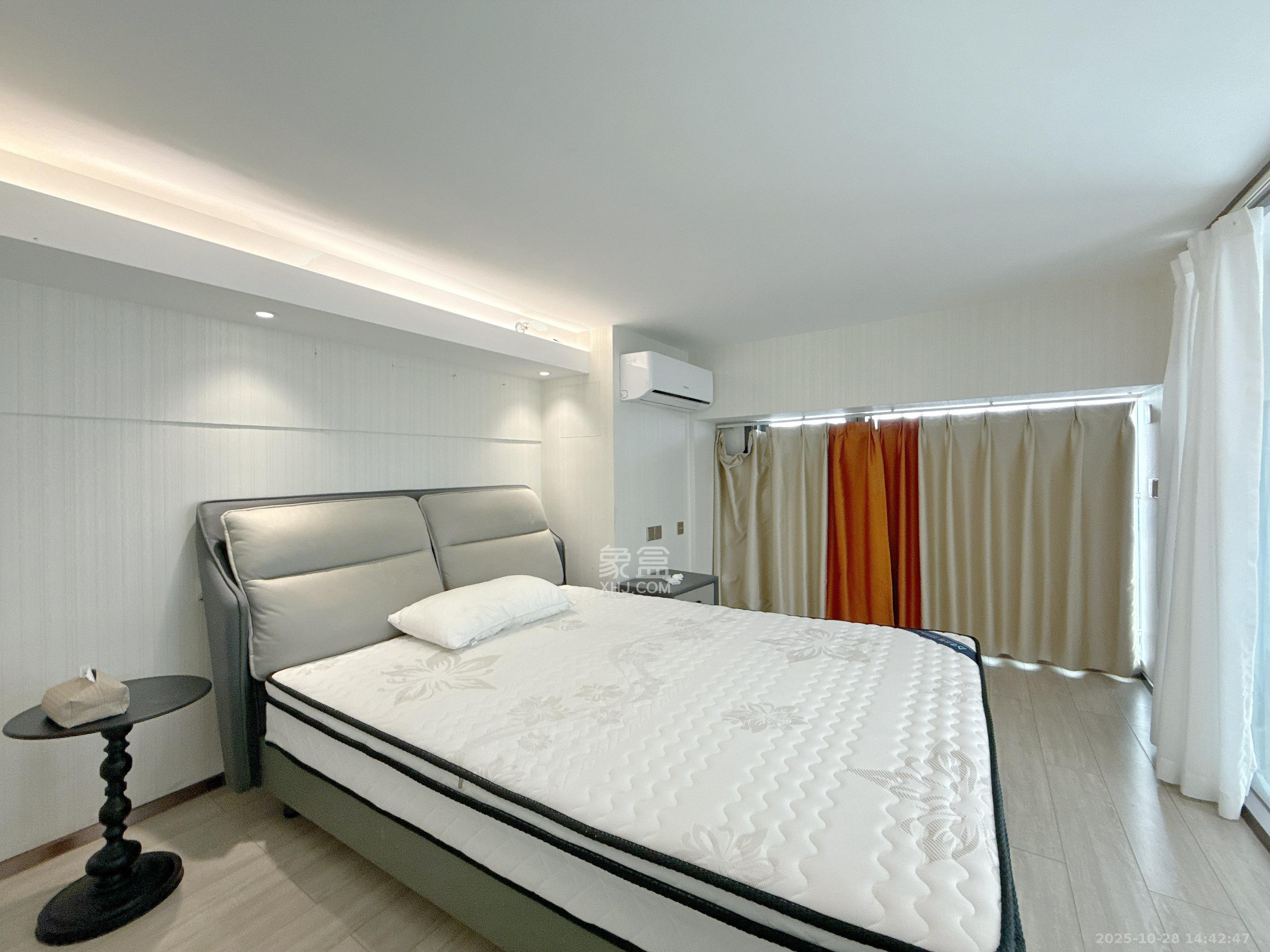 华远华时代  3室2厅2卫    3500.0元/月室内图