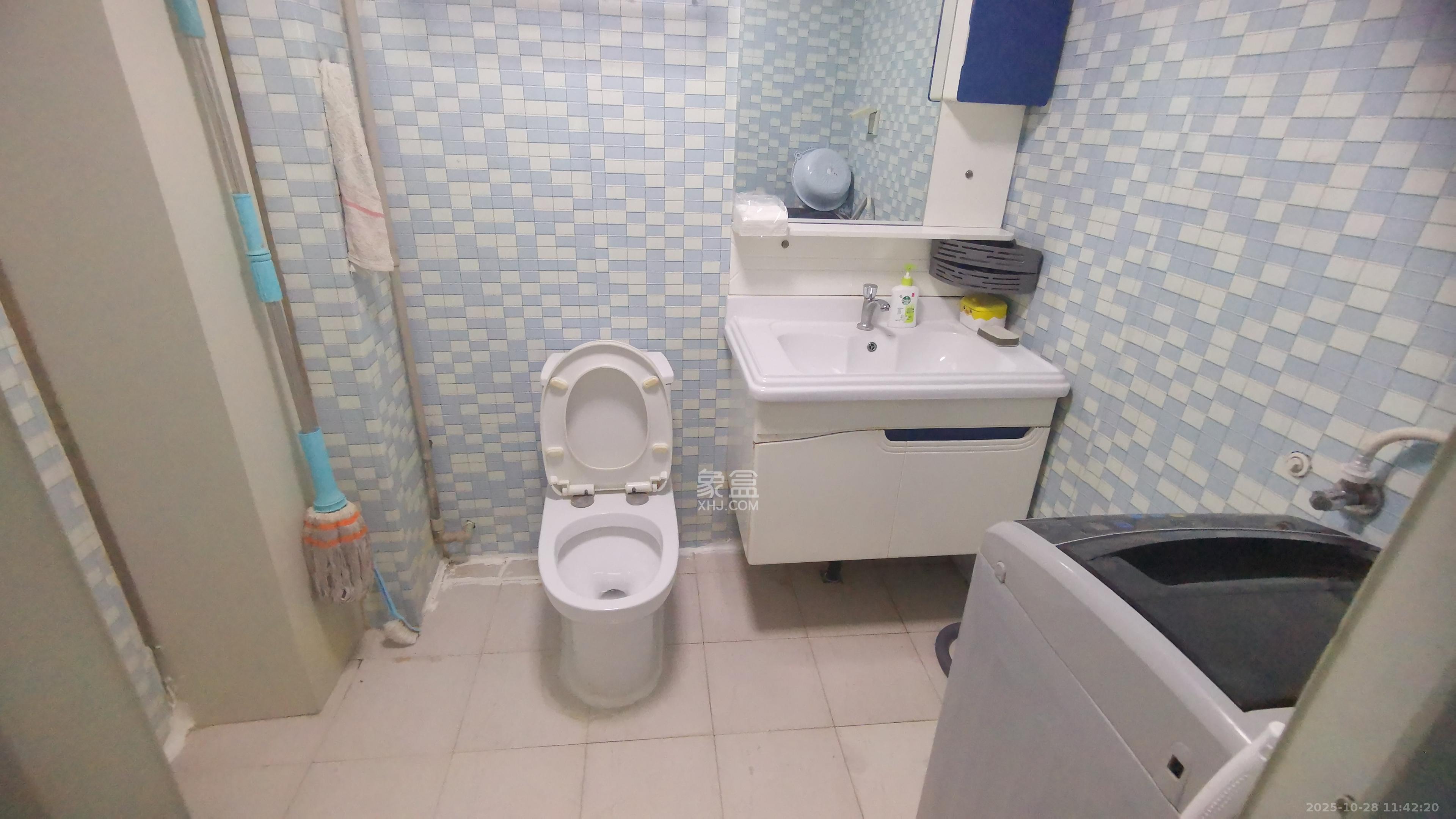 上城星座 1室1厅1卫 1400.0元/月 上城星座 1室1厅1卫 1400.0元/月室内图