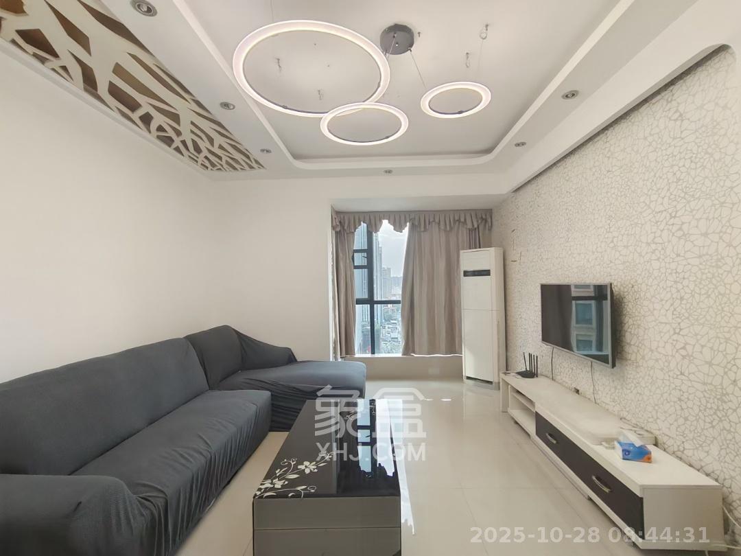 融圣国际  1室1厅1卫    2800.0元/月 融圣国际  1室1厅1卫    2800.0元/月