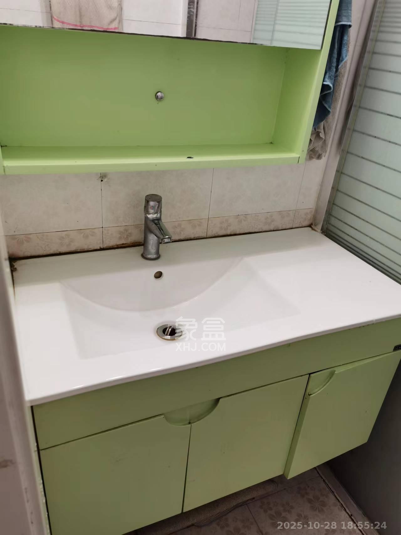 华润凤凰城二期  3室2厅1卫    2100.0元/月室内图