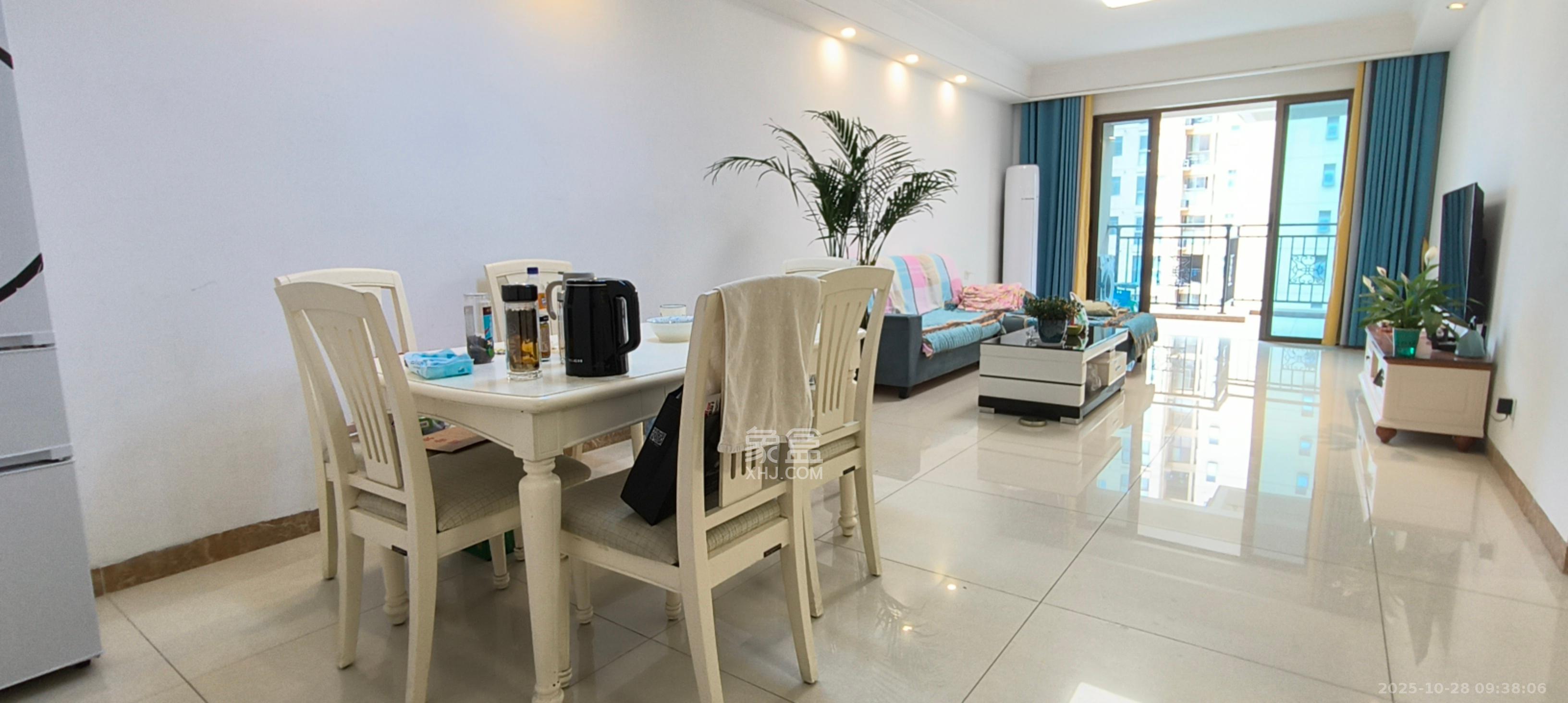 江山帝景哈佛  2室2厅1卫    1800.0元/月 江山帝景哈佛  2室2厅1卫    1800.0元/月室内图1