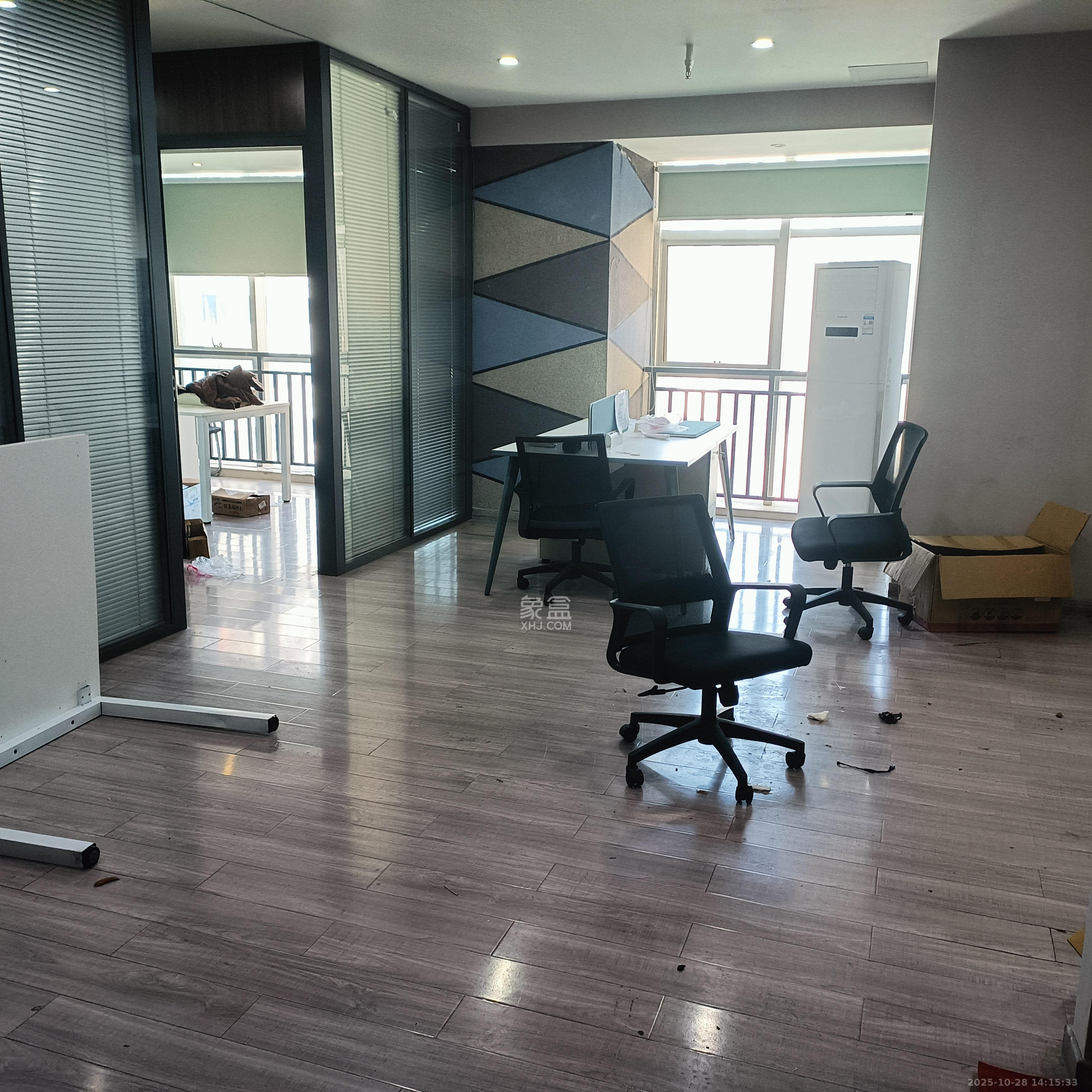 东方芙蓉   145.0㎡      6000.0元/月室内图