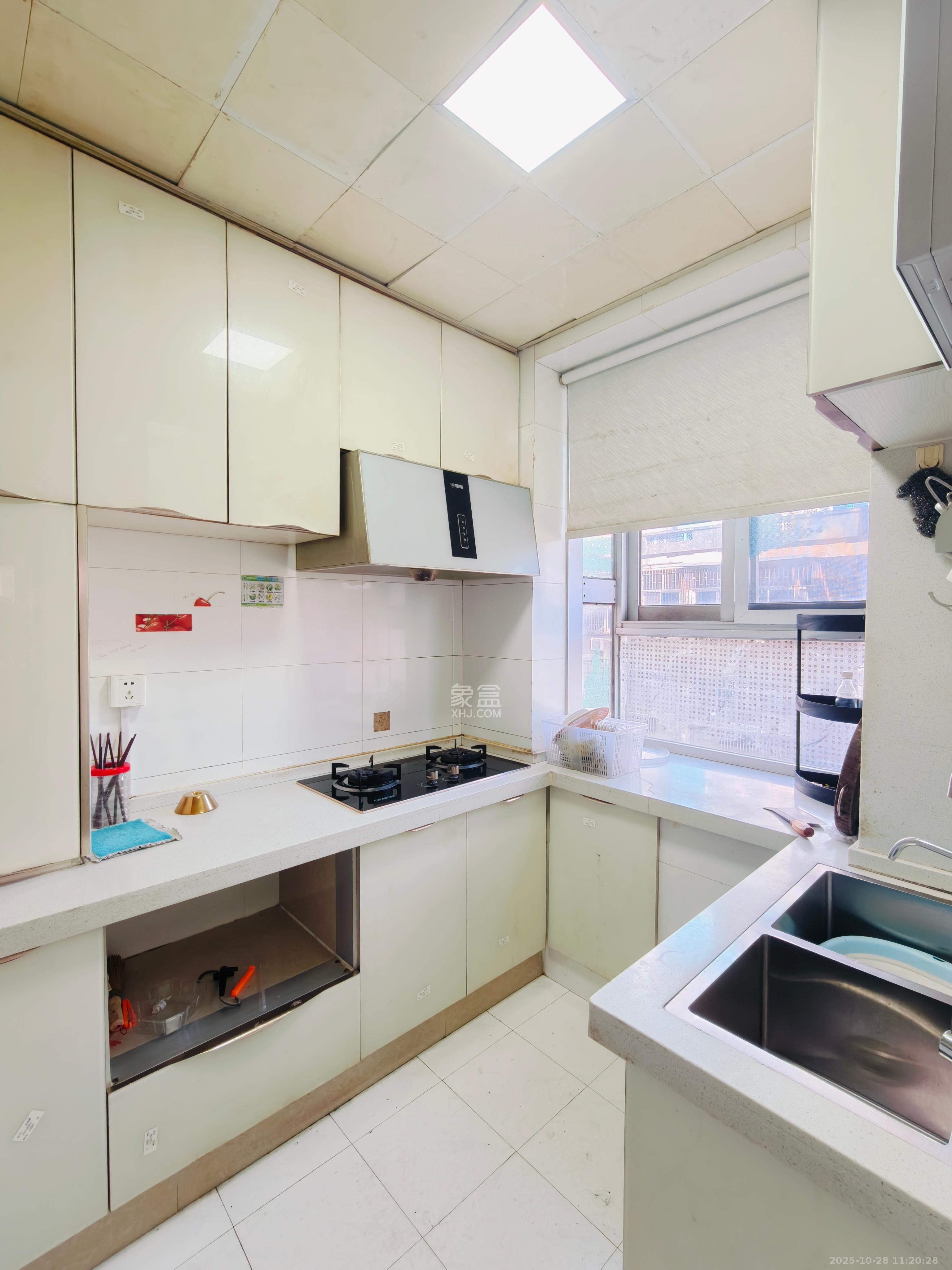 便河边散盘 3室2厅1卫 2800.0元/月 便河边散盘 3室2厅1卫 2800.0元/月室内图