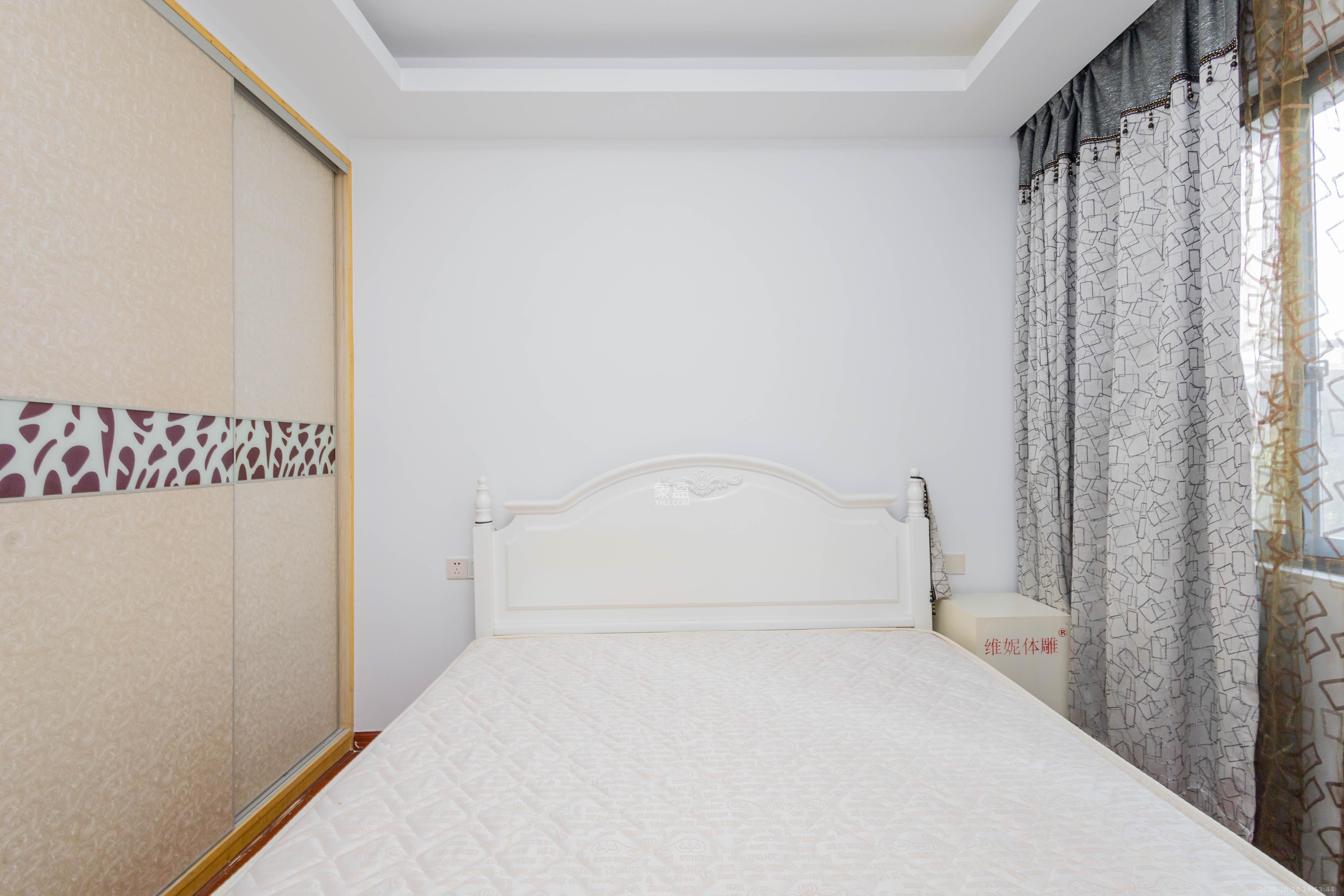 佳美紫郡  3室2厅1卫    48.0万卧室