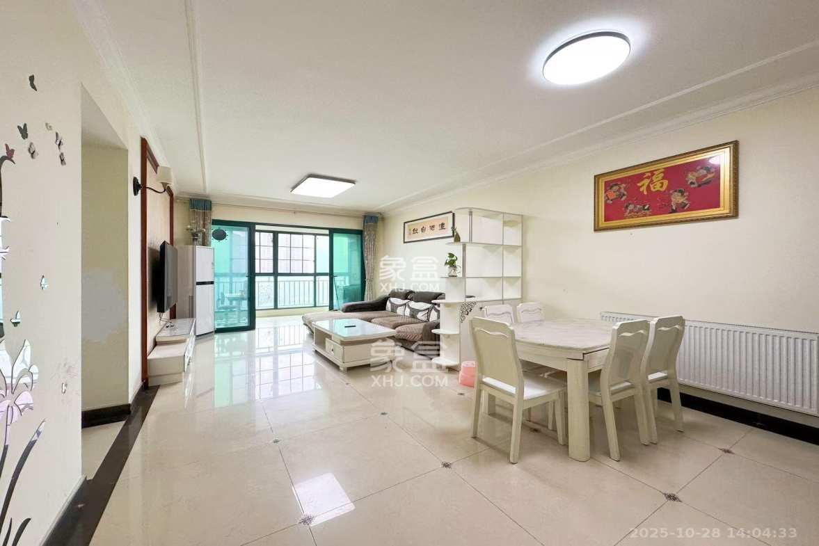 恒大翡翠华庭  3室2厅2卫    2250.0元/月 恒大翡翠华庭  3室2厅2卫    2250.0元/月室内图