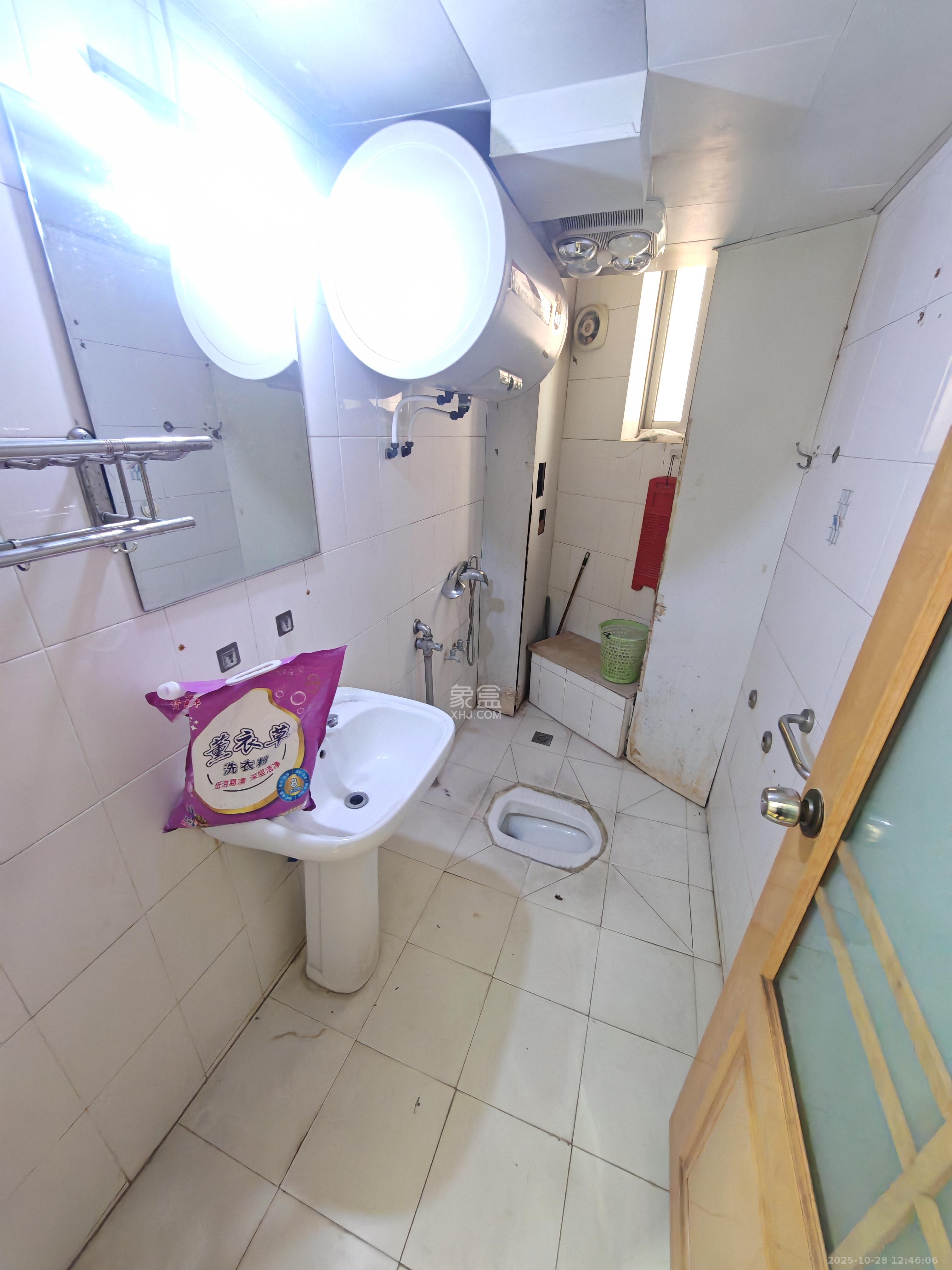 丰泉家园  3室2厅2卫    3000.0元/月 丰泉家园  3室2厅2卫    3000.0元/月室内图