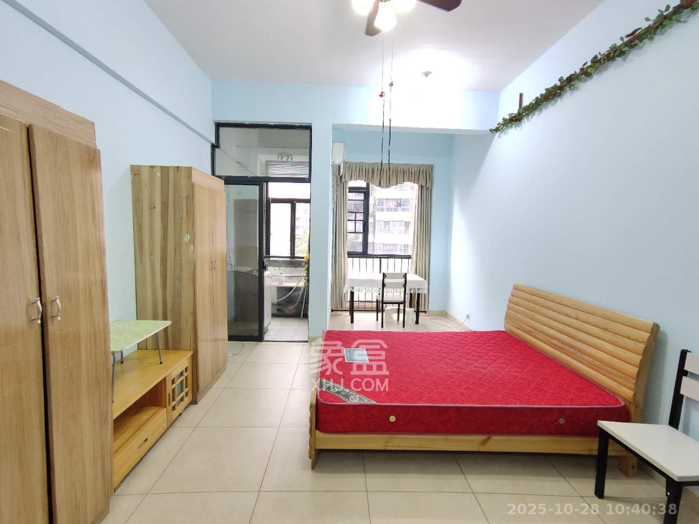 长房时代城  1室1厅1卫    1500.0元/月 长房时代城  1室1厅1卫    1500.0元/月