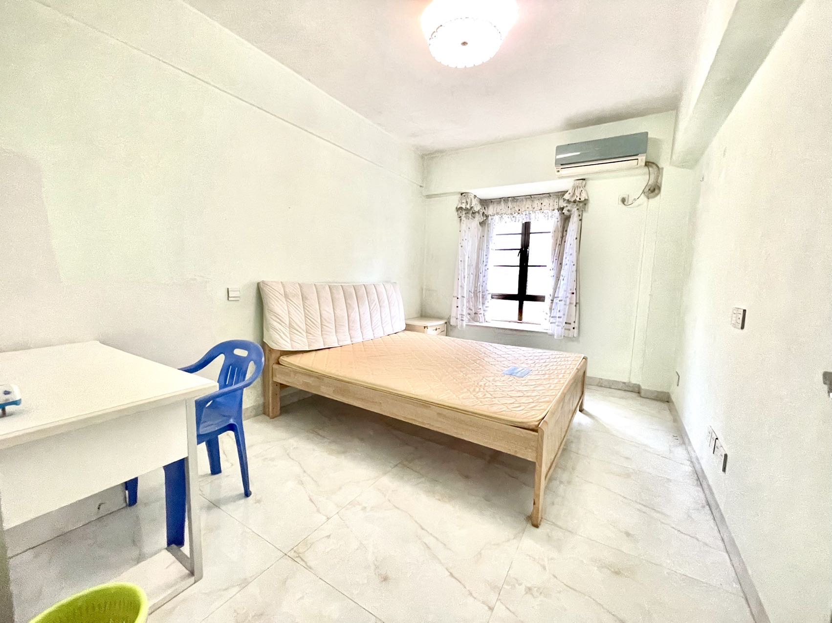 世代雅居  3室2厅2卫    4000.0元/月室内图