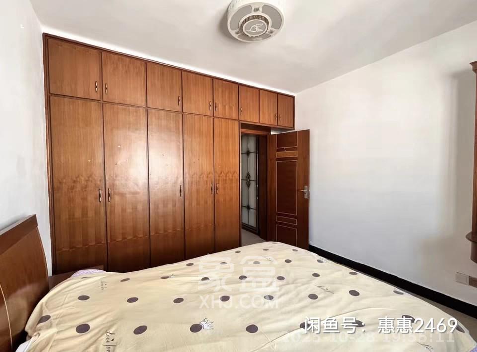 茶叶大市场“山水茗园”  3室2厅1卫    1200.0元/月室内图