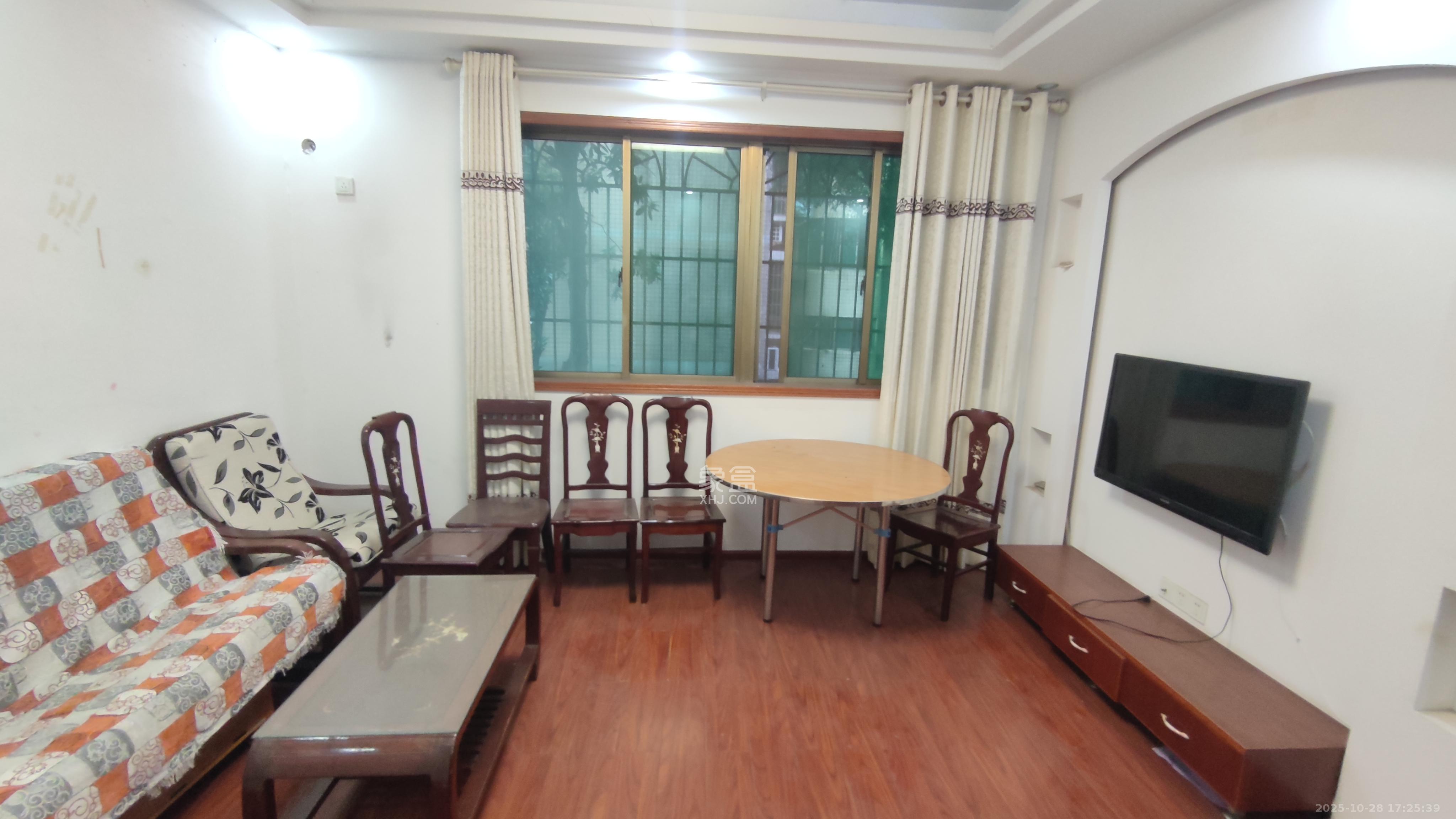 宏轩花苑  2室1厅1卫    2000.0元/月 宏轩花苑  2室1厅1卫    2000.0元/月室内图