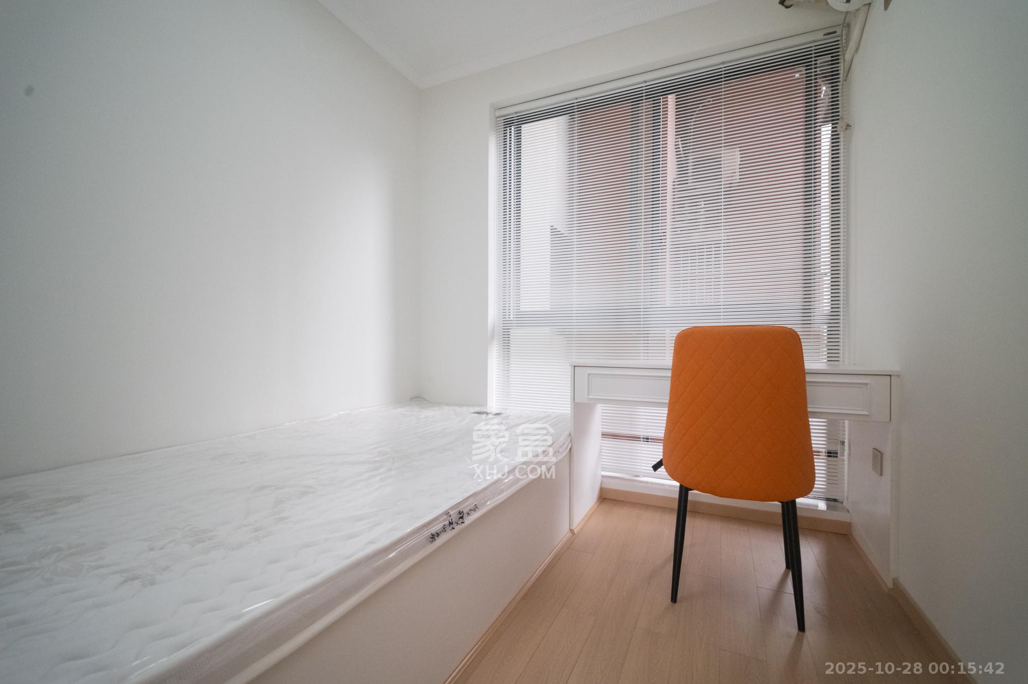 华润凤凰城二期  3室2厅1卫    78.8万卧室