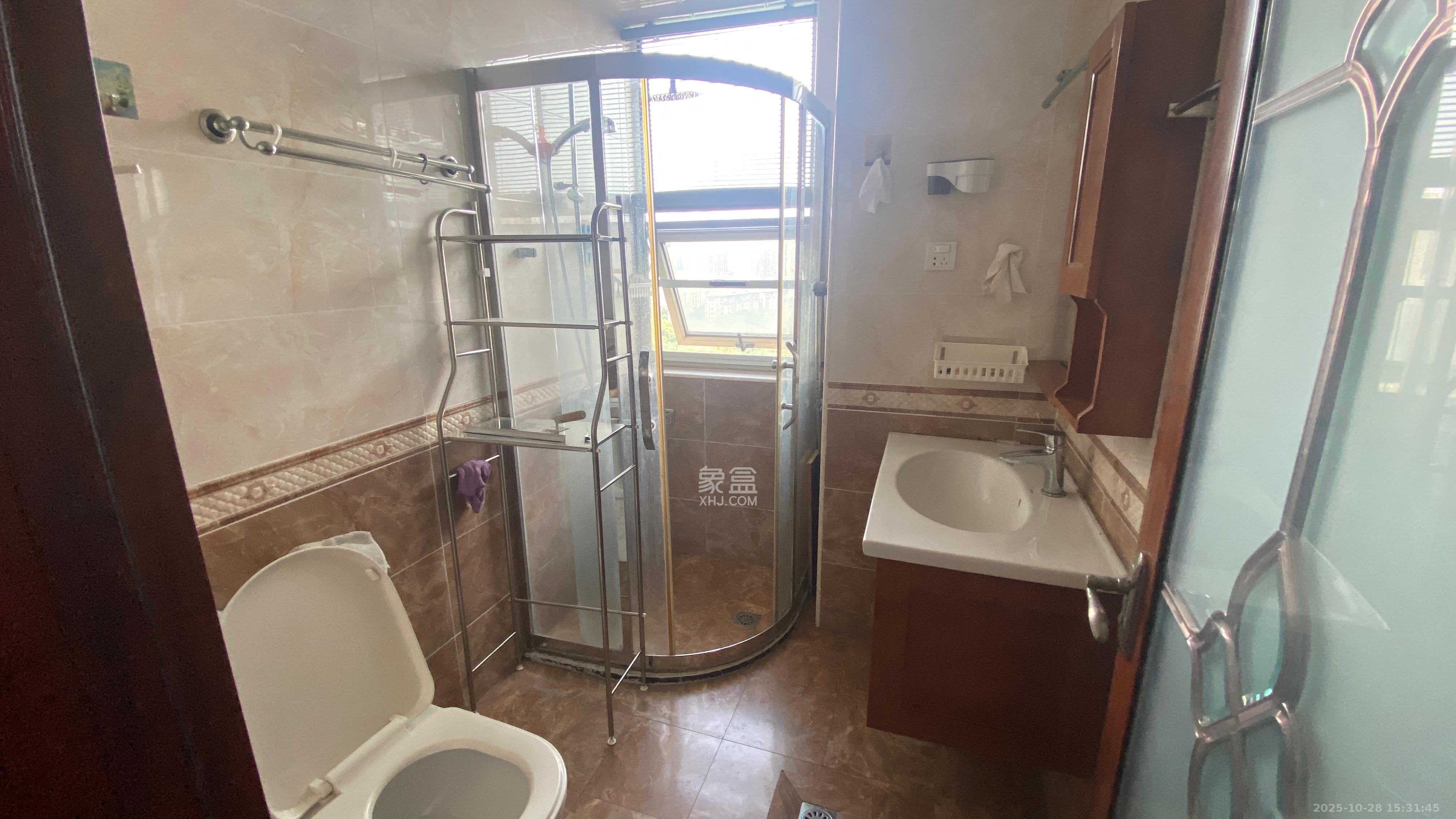 五矿万境水岸二期(五矿万境水岸和苑)  3室2厅2卫    4000.0元/月 五矿万境水岸二期(五矿万境水岸和苑)  3室2厅2卫    4000.0元/月室内图