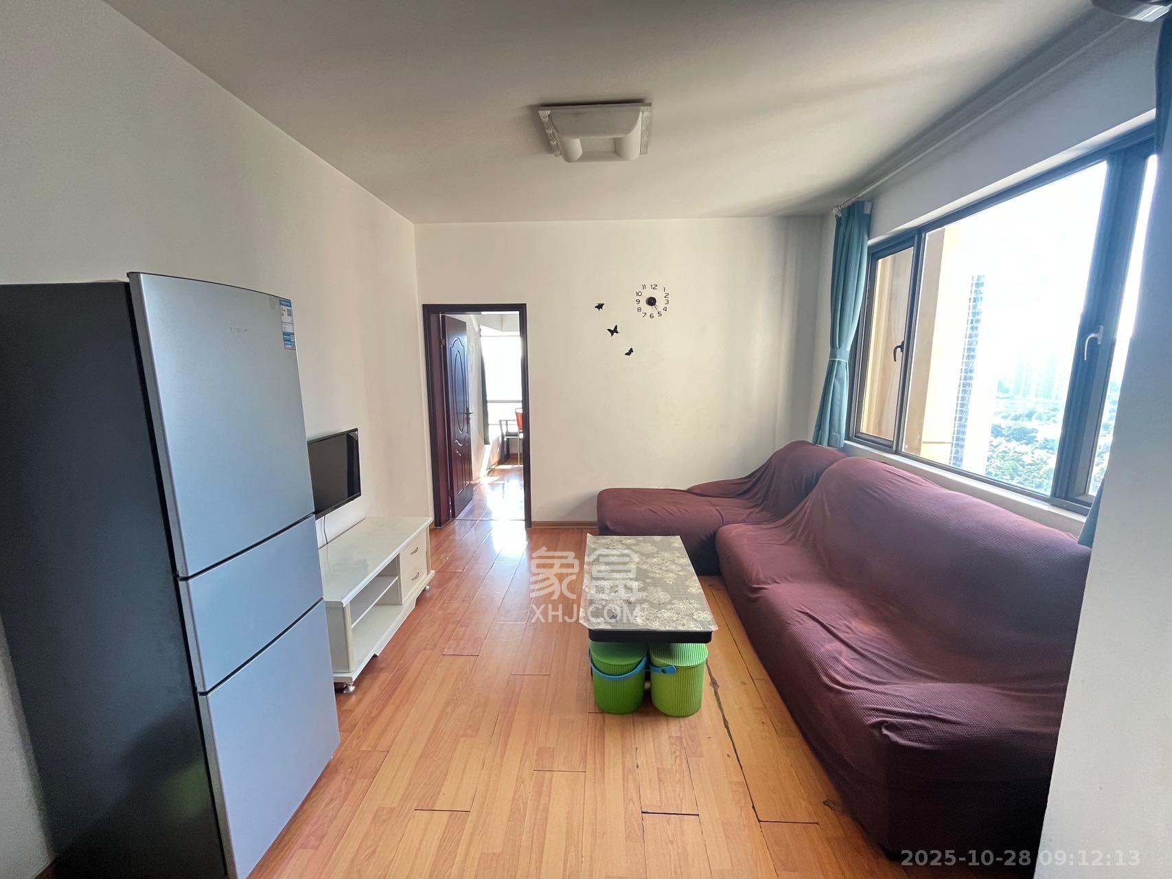 旭辉藏郡(藏郡、旭湘华府)  2室2厅1卫    1800.0元/月 旭辉藏郡(藏郡、旭湘华府)  2室2厅1卫    1800.0元/月室内图1