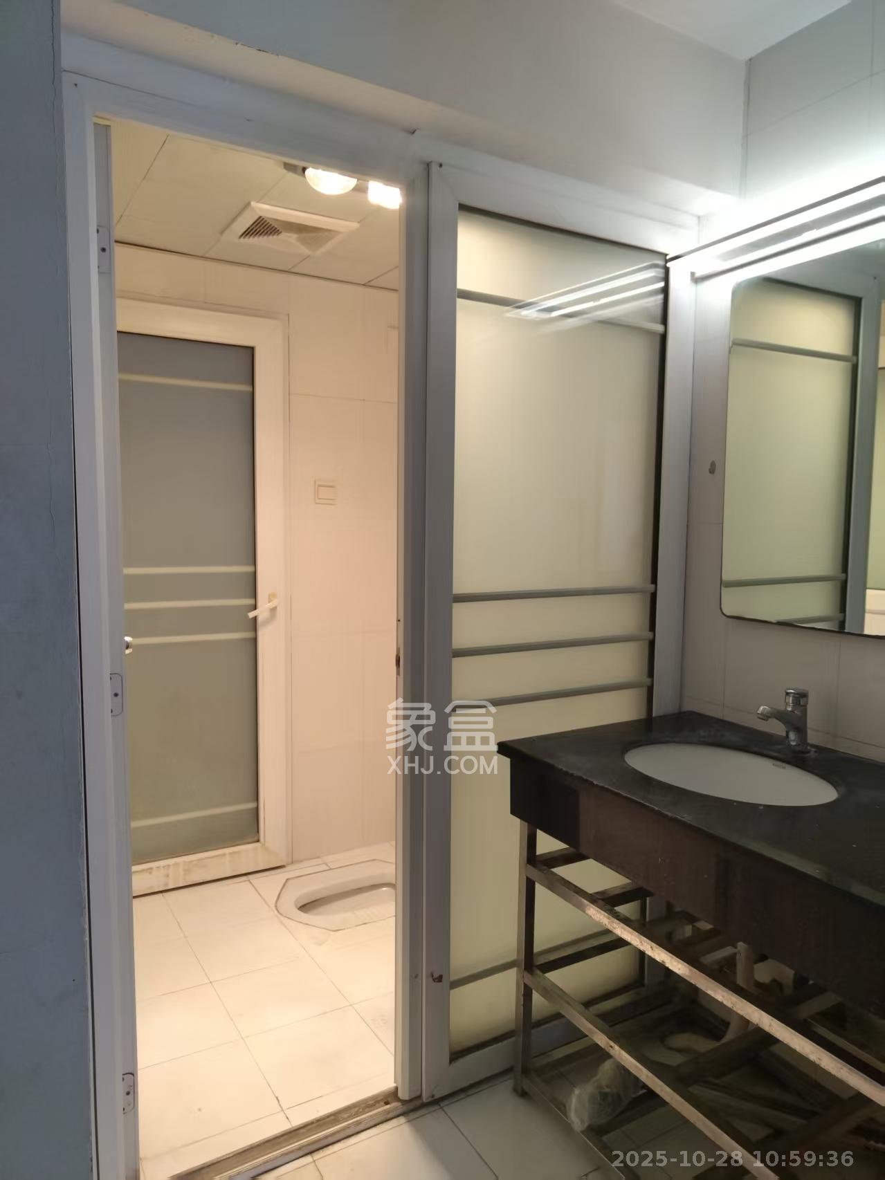 欧园  3室2厅1卫    2600.0元/月 欧园  3室2厅1卫    2600.0元/月室内图