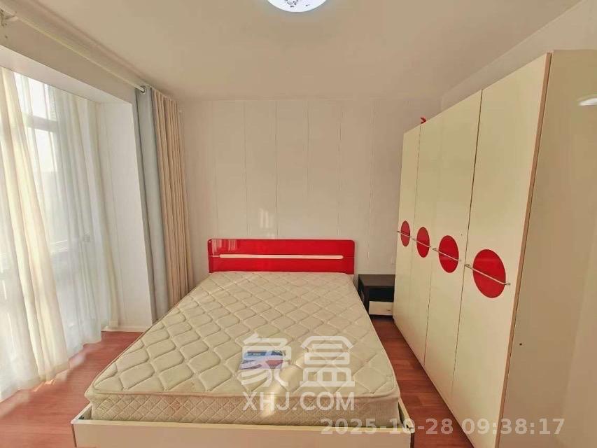 西子花苑  1室2厅2卫    2800.0元/月室内图