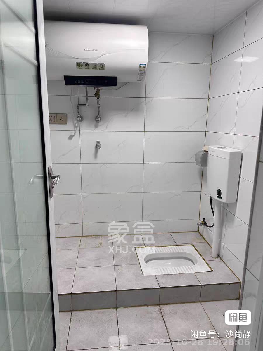 华润置地广场二期  2室0厅0卫    1800.0元/月 华润置地广场二期  2室0厅0卫    1800.0元/月室内图