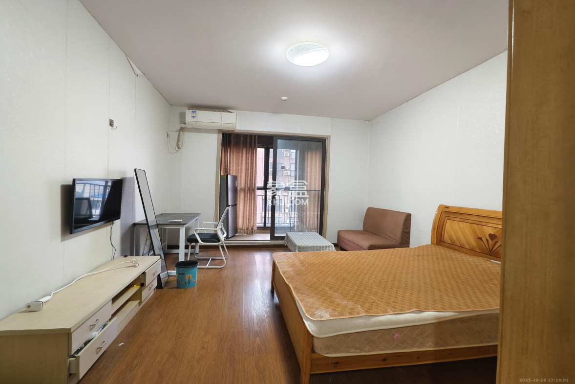 花漾年华(桂花园) 1室1厅1卫 1200.0元/月 花漾年华(桂花园) 1室1厅1卫 1200.0元/月室内图