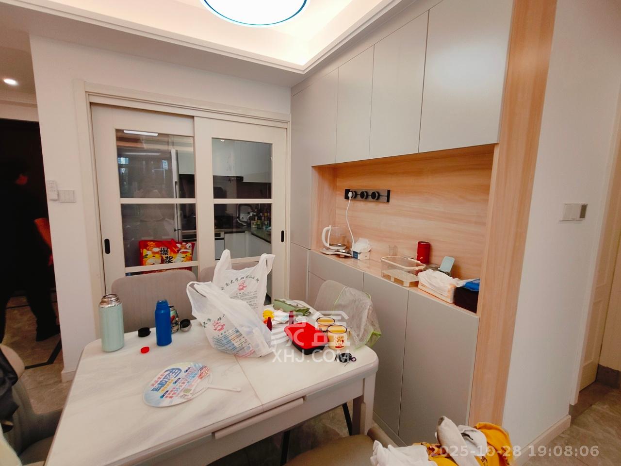 万科金色梦想B区  3室2厅2卫    3000.0元/月 万科金色梦想B区  3室2厅2卫    3000.0元/月室内图