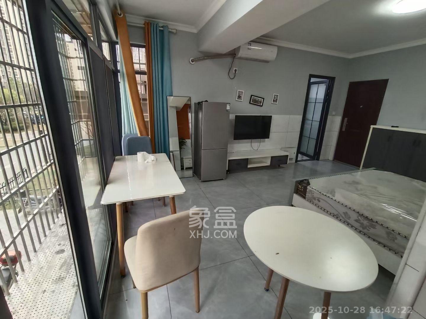 桥头家苑一期  1室1厅1卫    1250.0元/月 桥头家苑一期  1室1厅1卫    1250.0元/月室内图