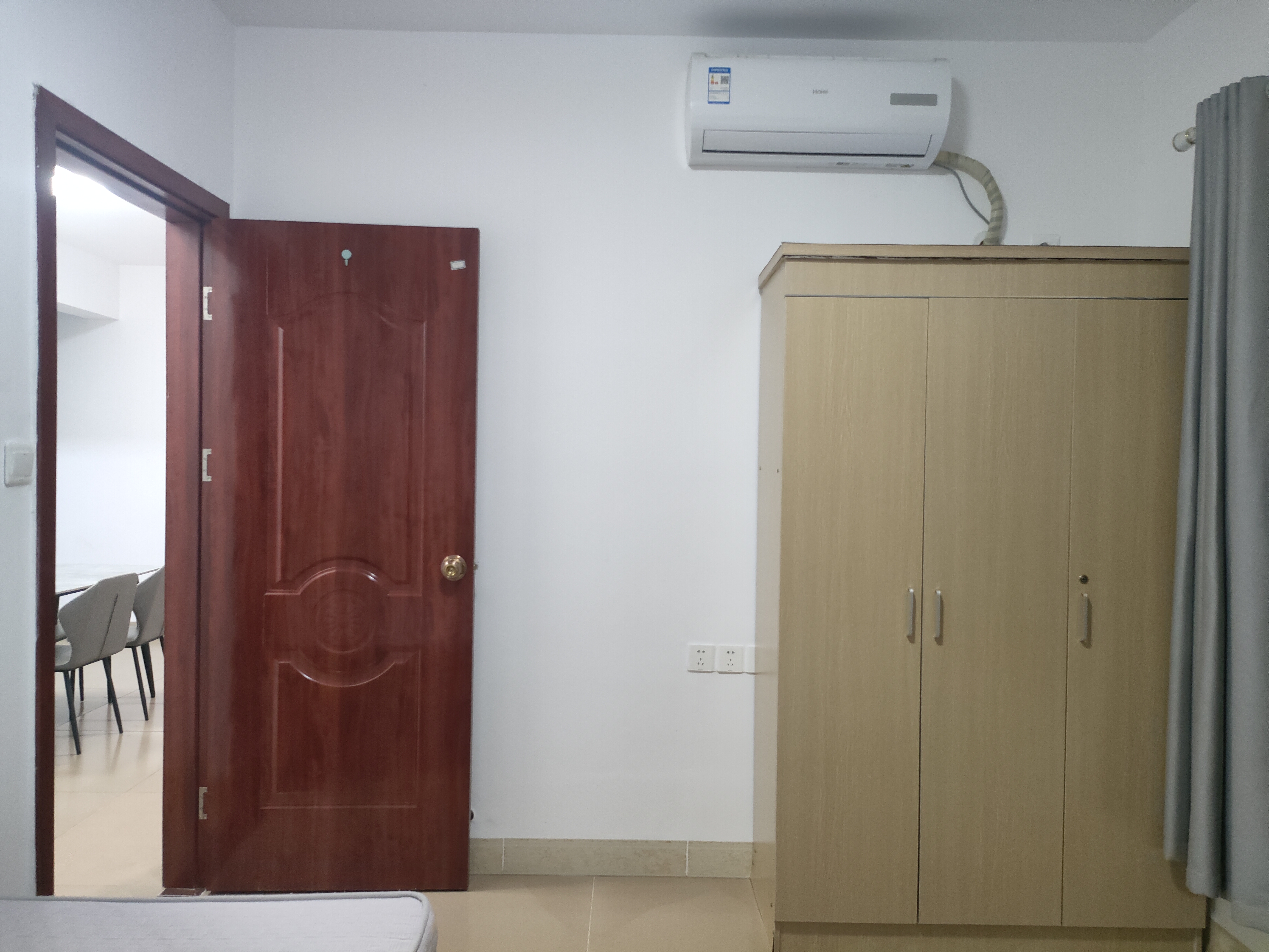 冠盛天泽园 2室2厅1卫 2400.0元/月 冠盛天泽园 2室2厅1卫 2400.0元/月室内图